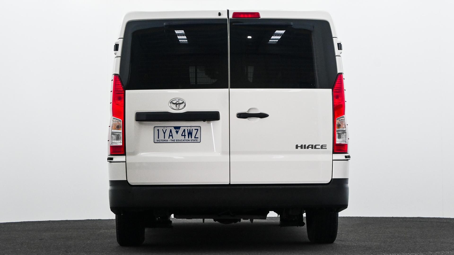 Toyota Hiace image 3