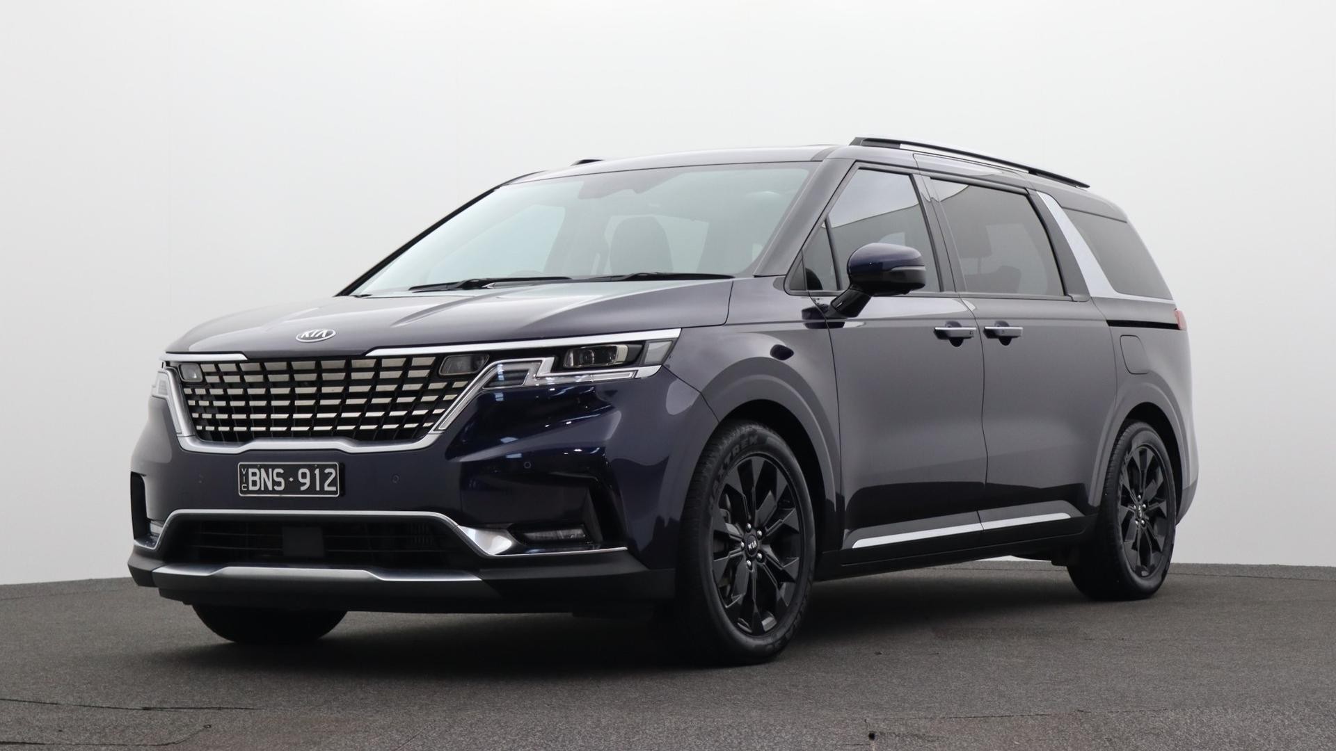 Kia Carnival image 1