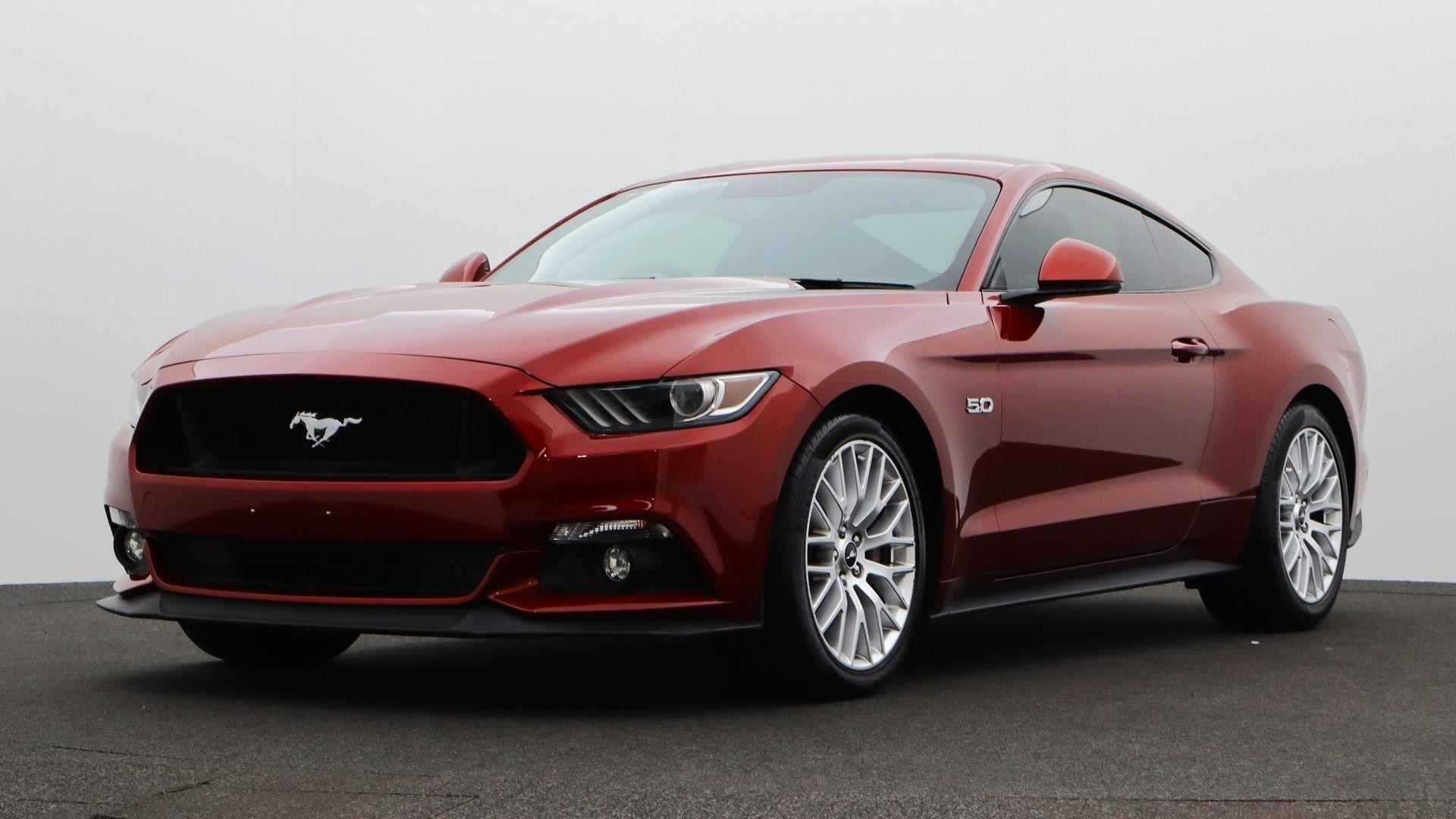 Ford Mustang image 1