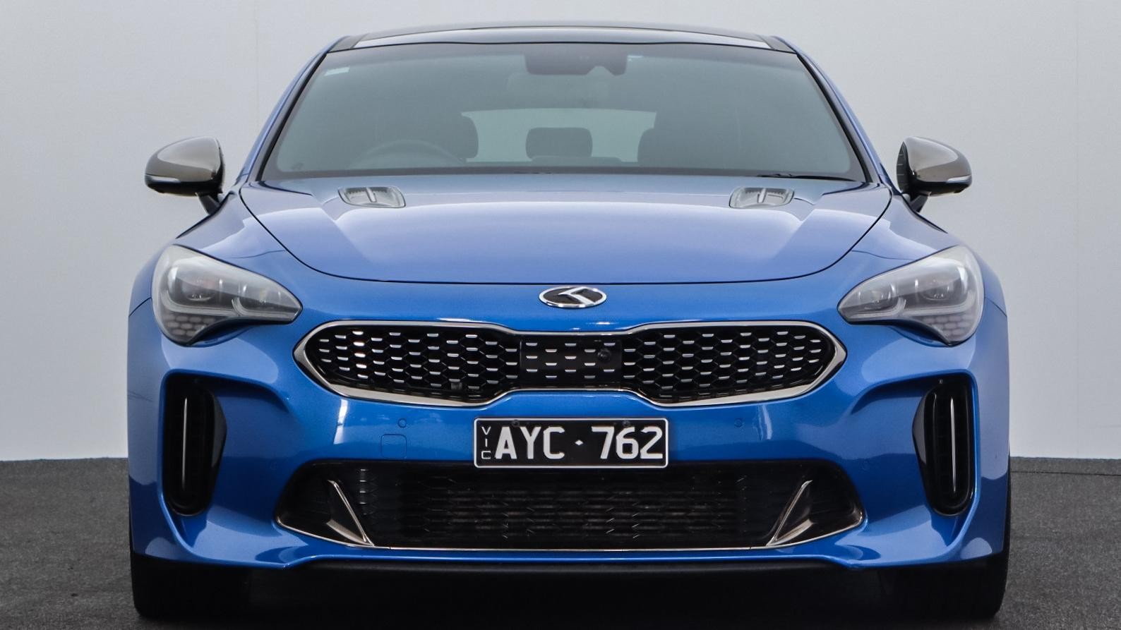 Kia Stinger image 2