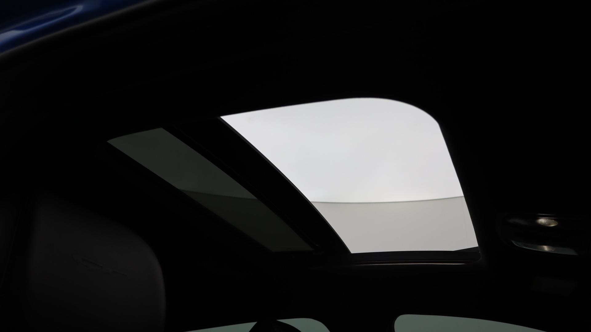 Kia Stinger image 4