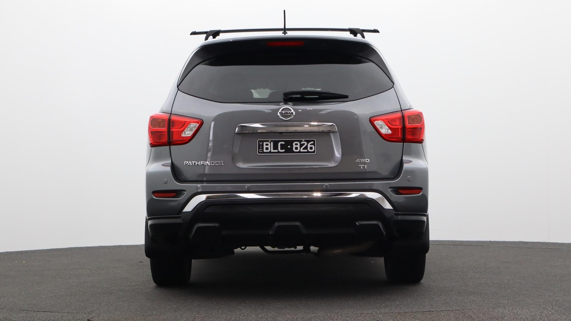 Nissan Pathfinder image 3