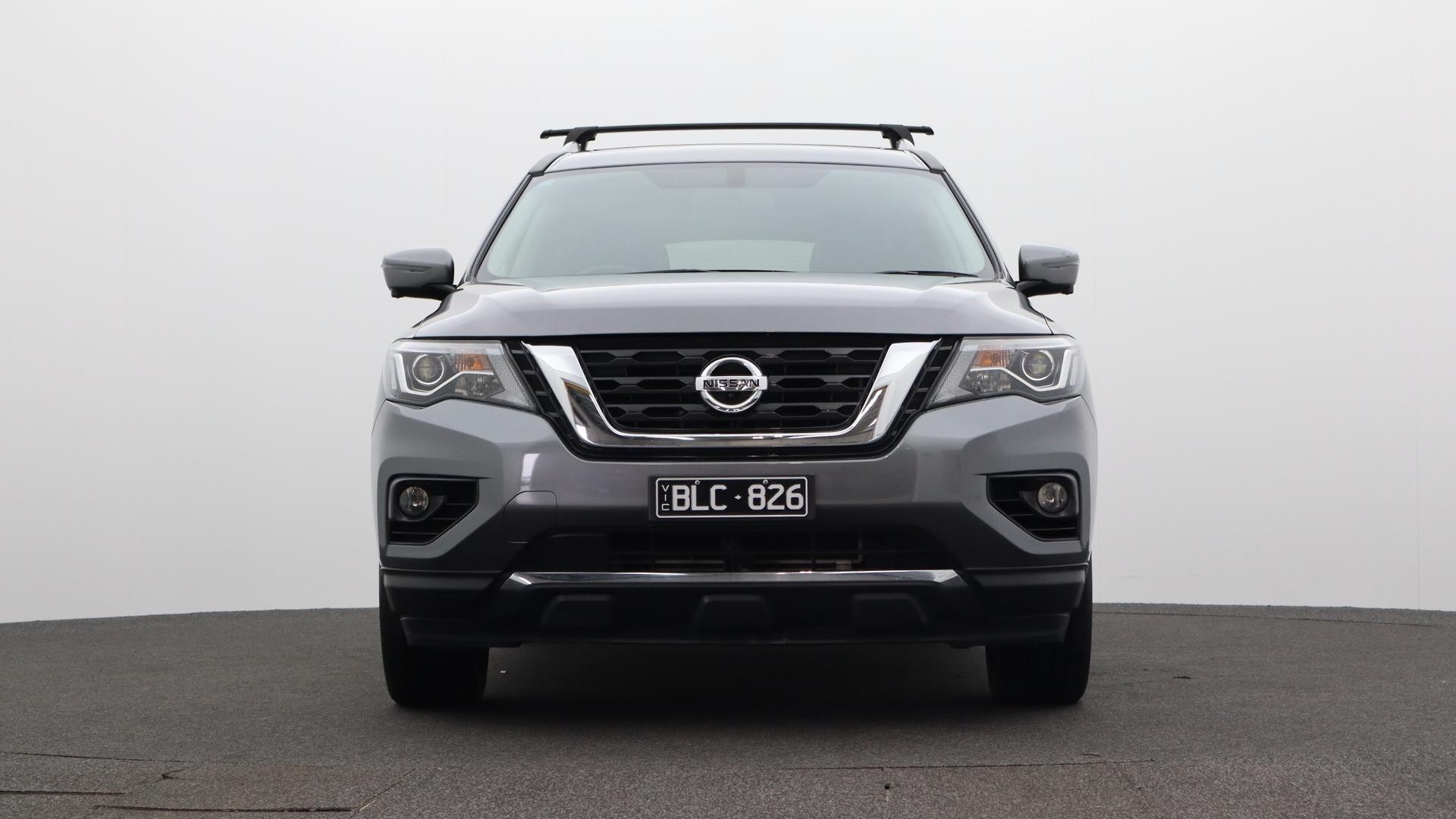 Nissan Pathfinder image 2