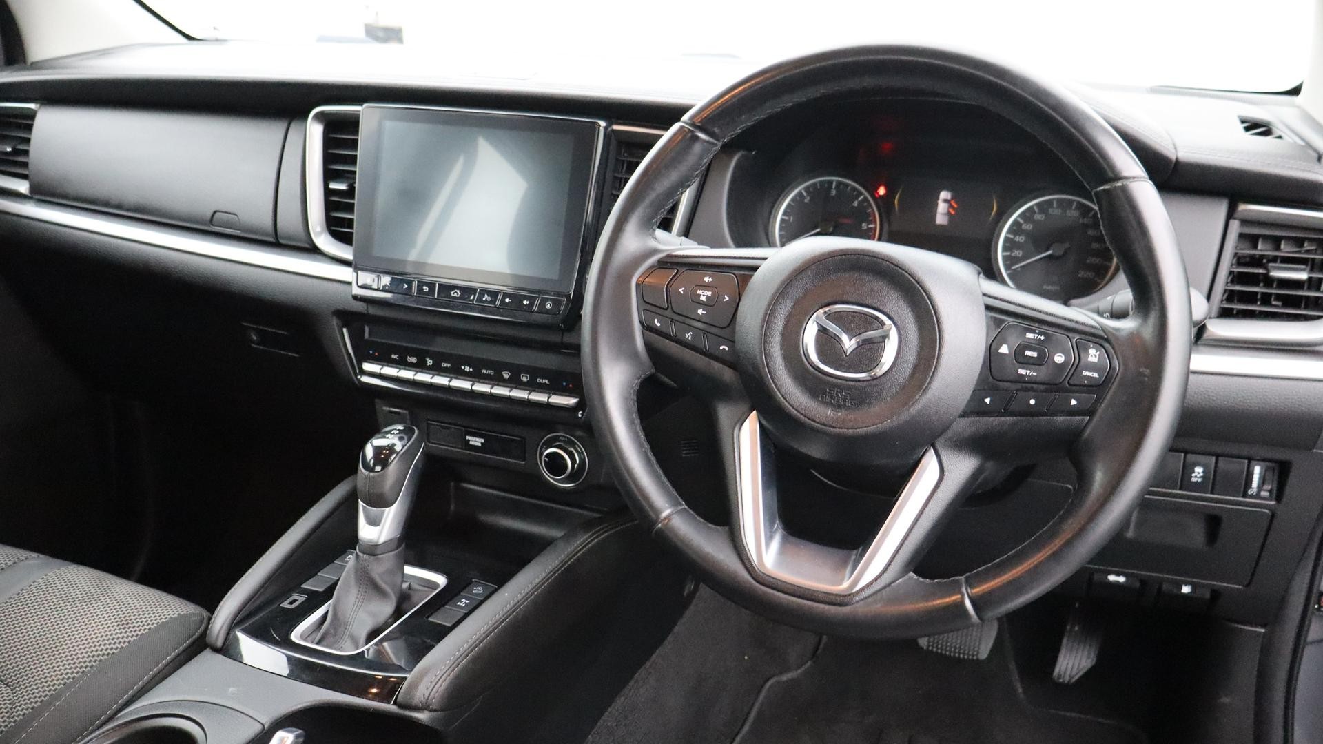 Mazda Bt-50 image 4