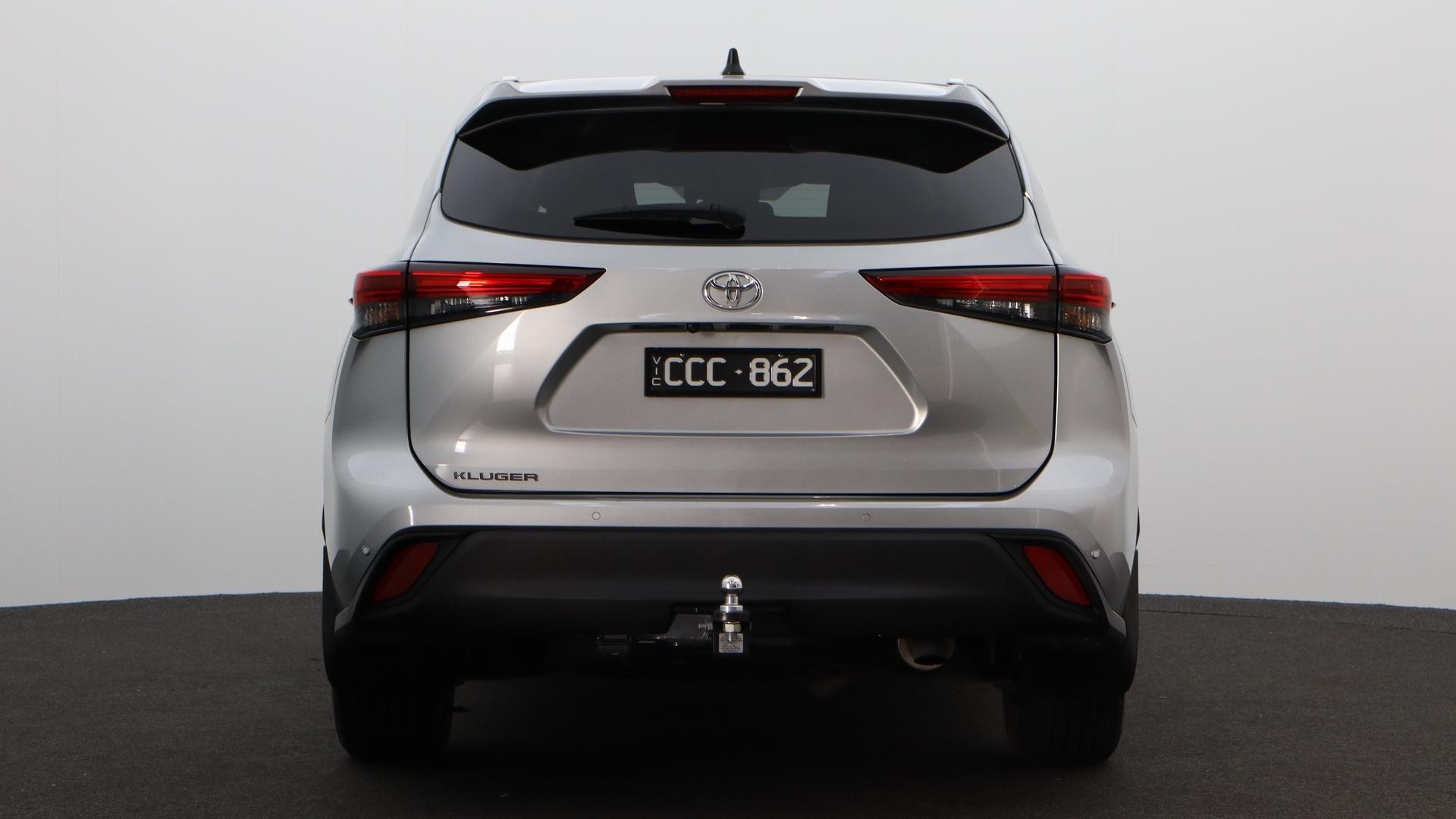 Toyota Kluger image 3