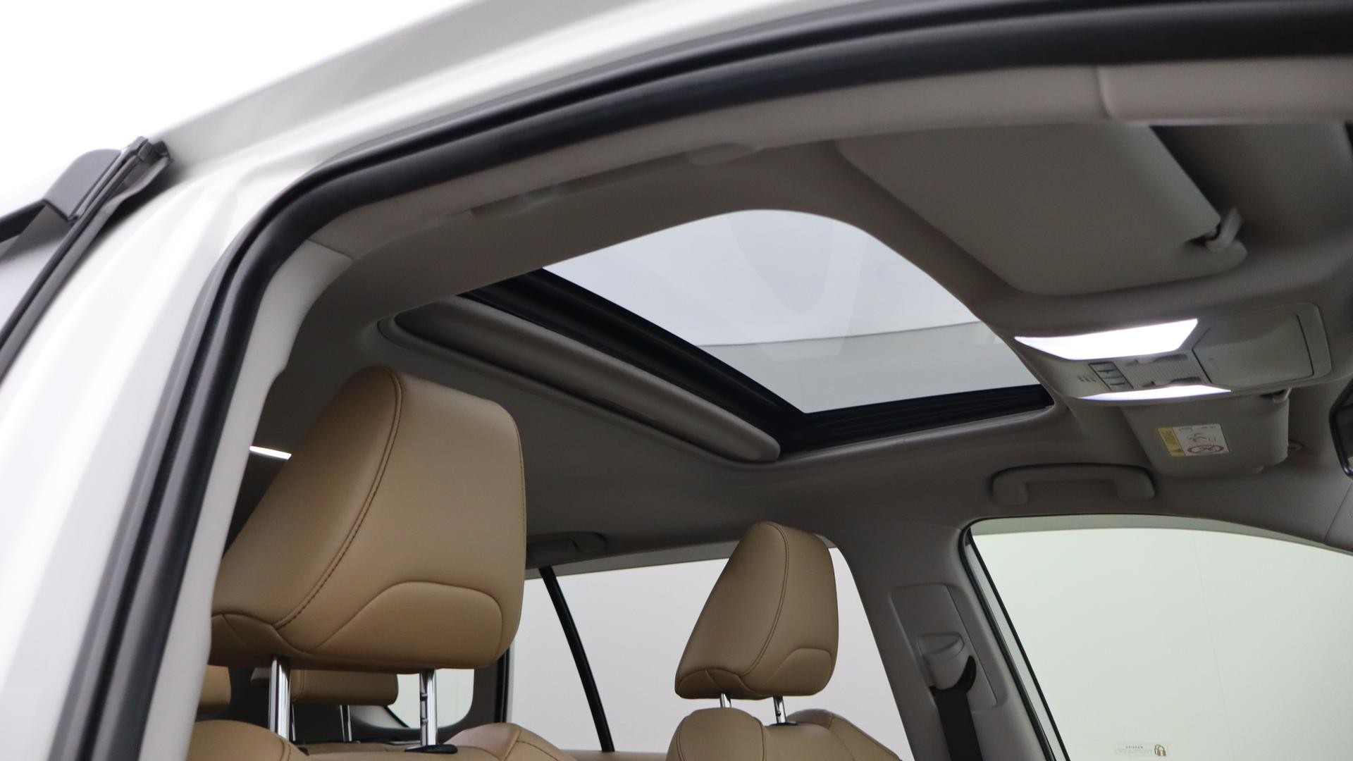Toyota Rav4 image 4