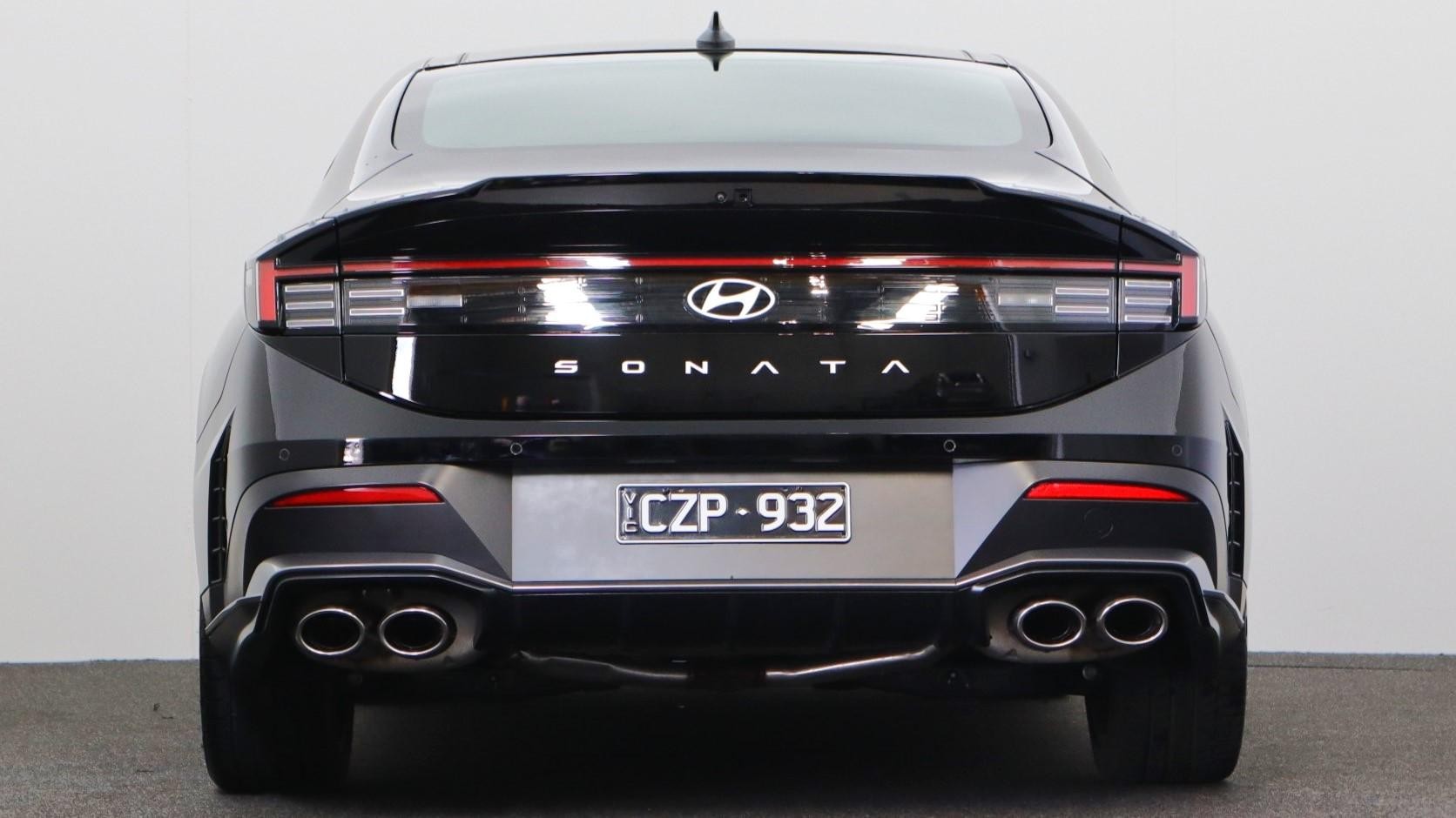 Hyundai Sonata image 3