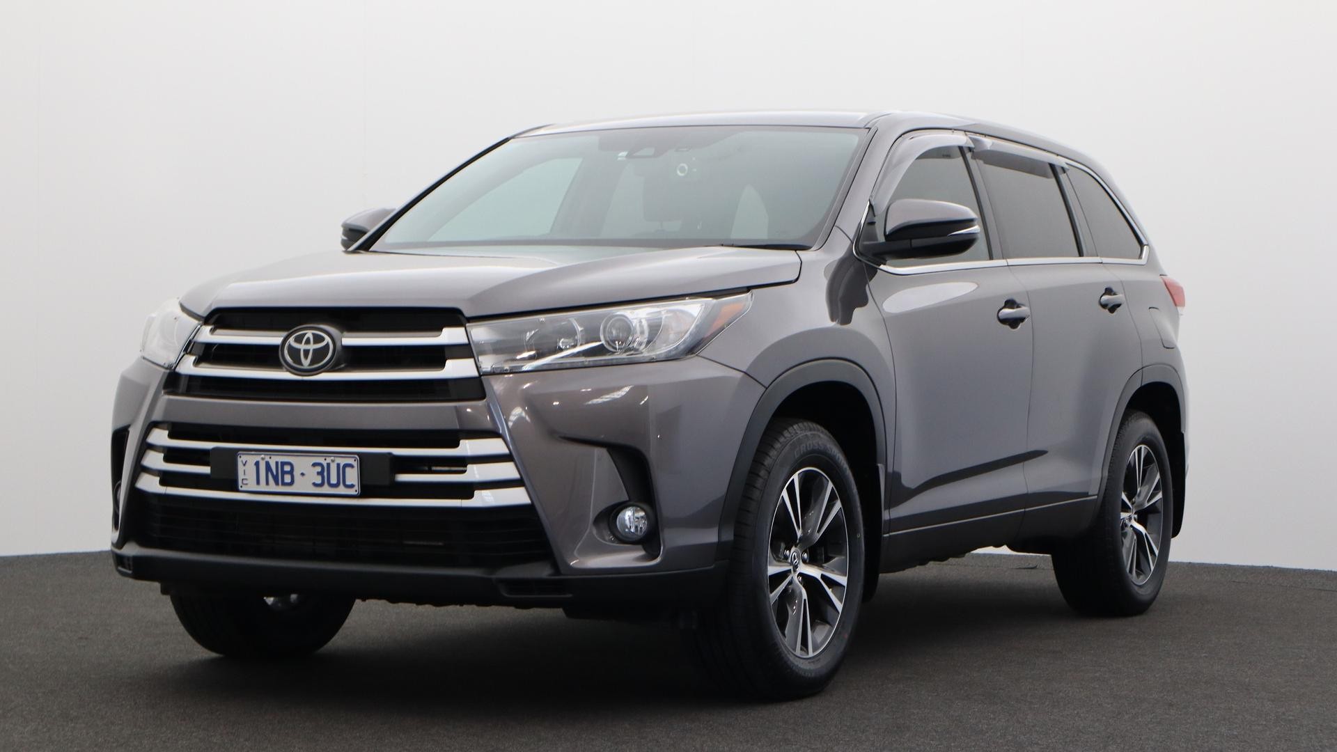 Toyota Kluger image 1