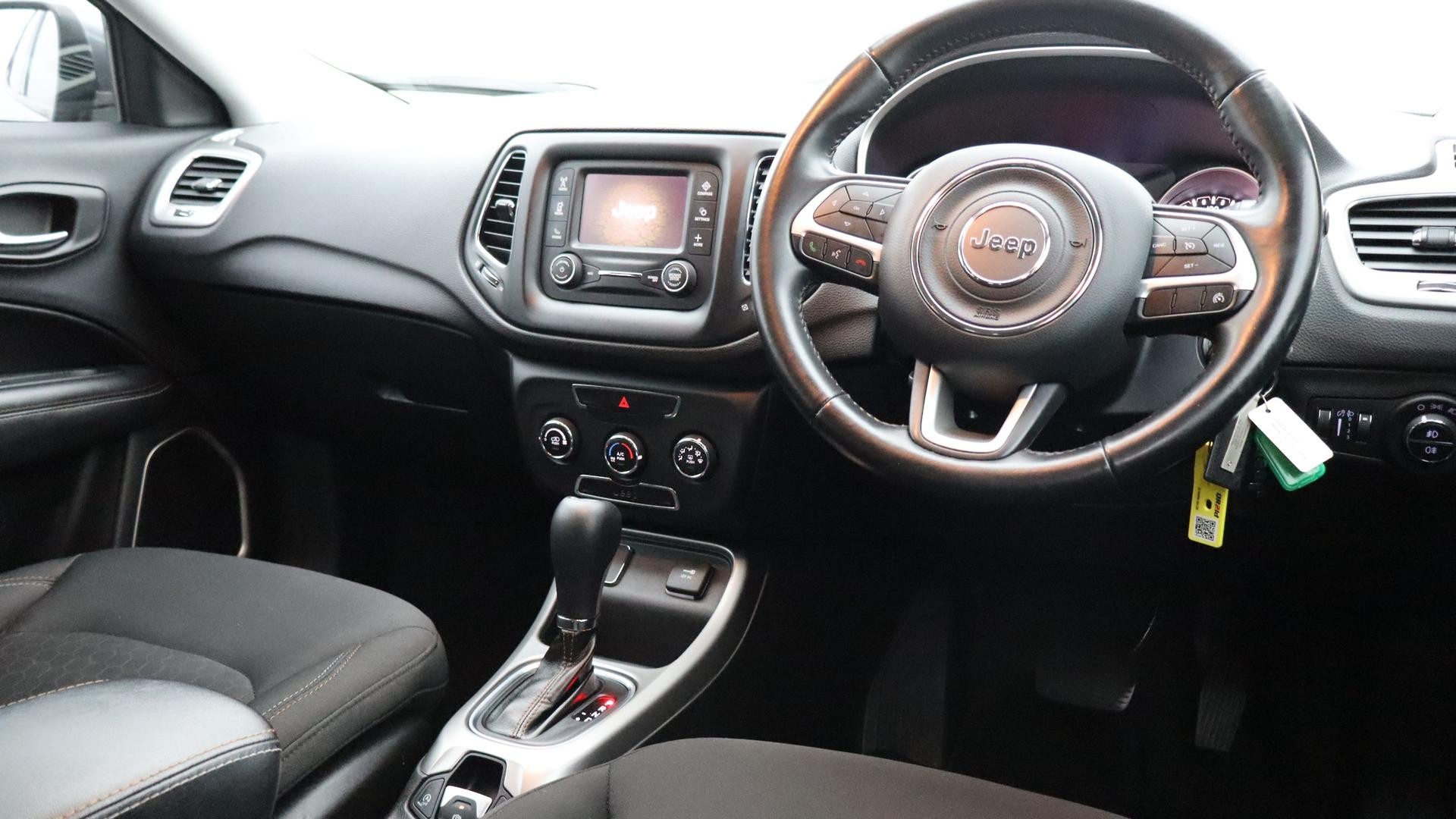 Jeep Compass image 4