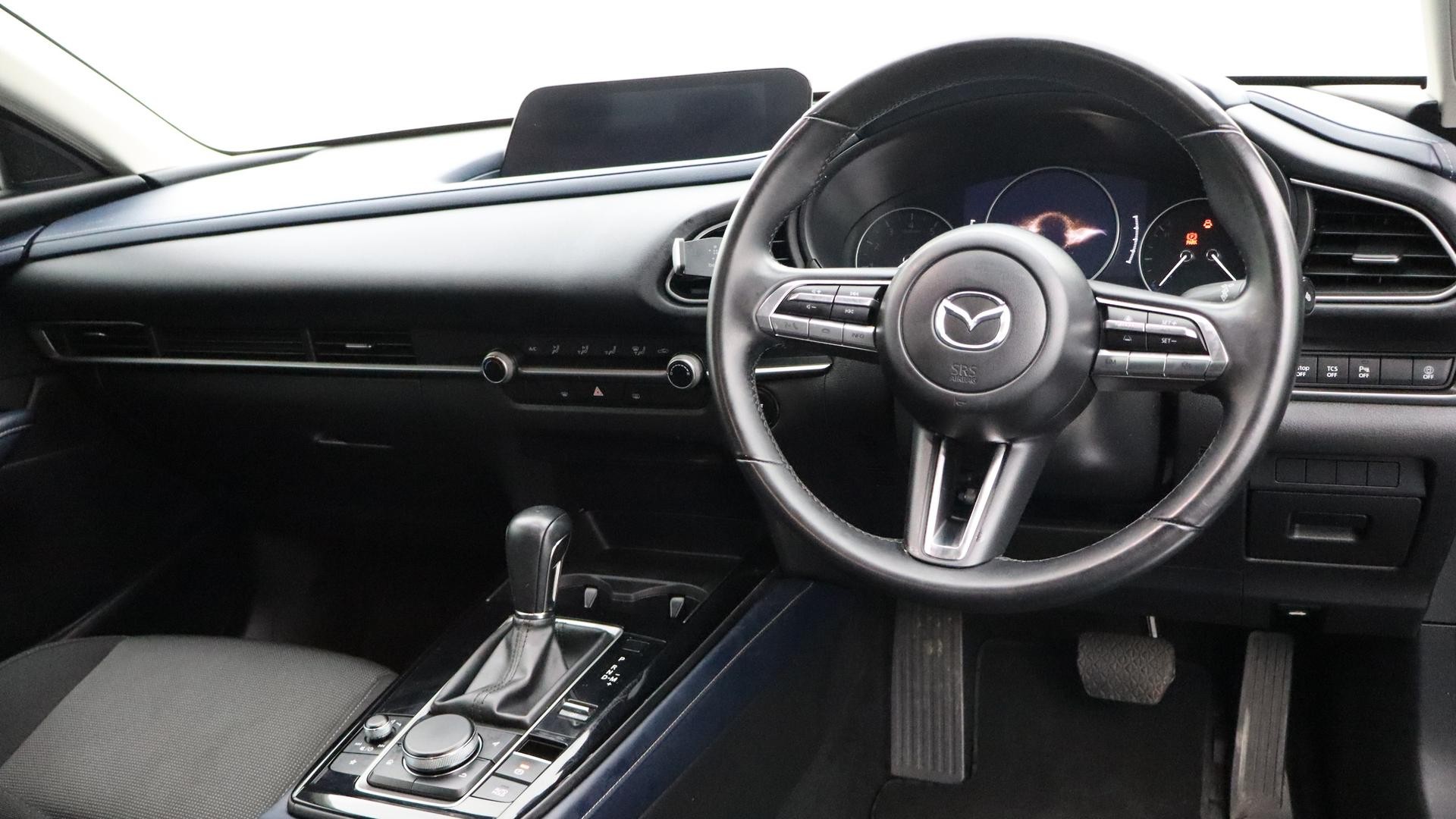 Mazda Cx-30 image 4