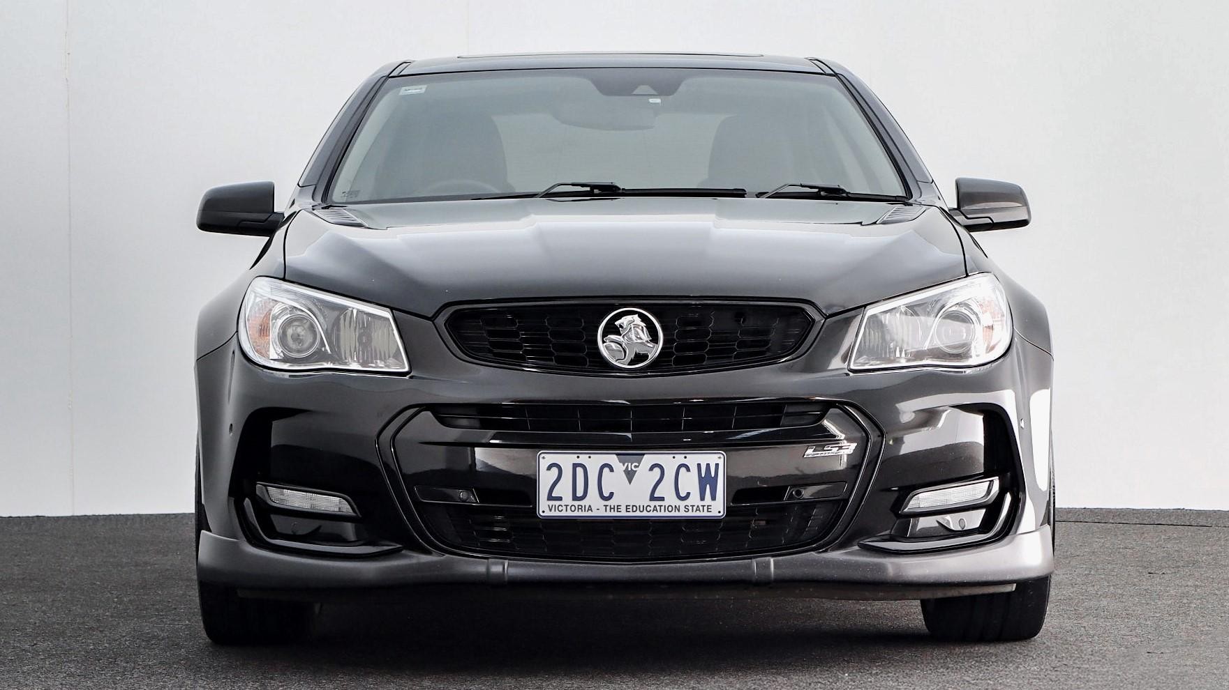 Holden Commodore image 2