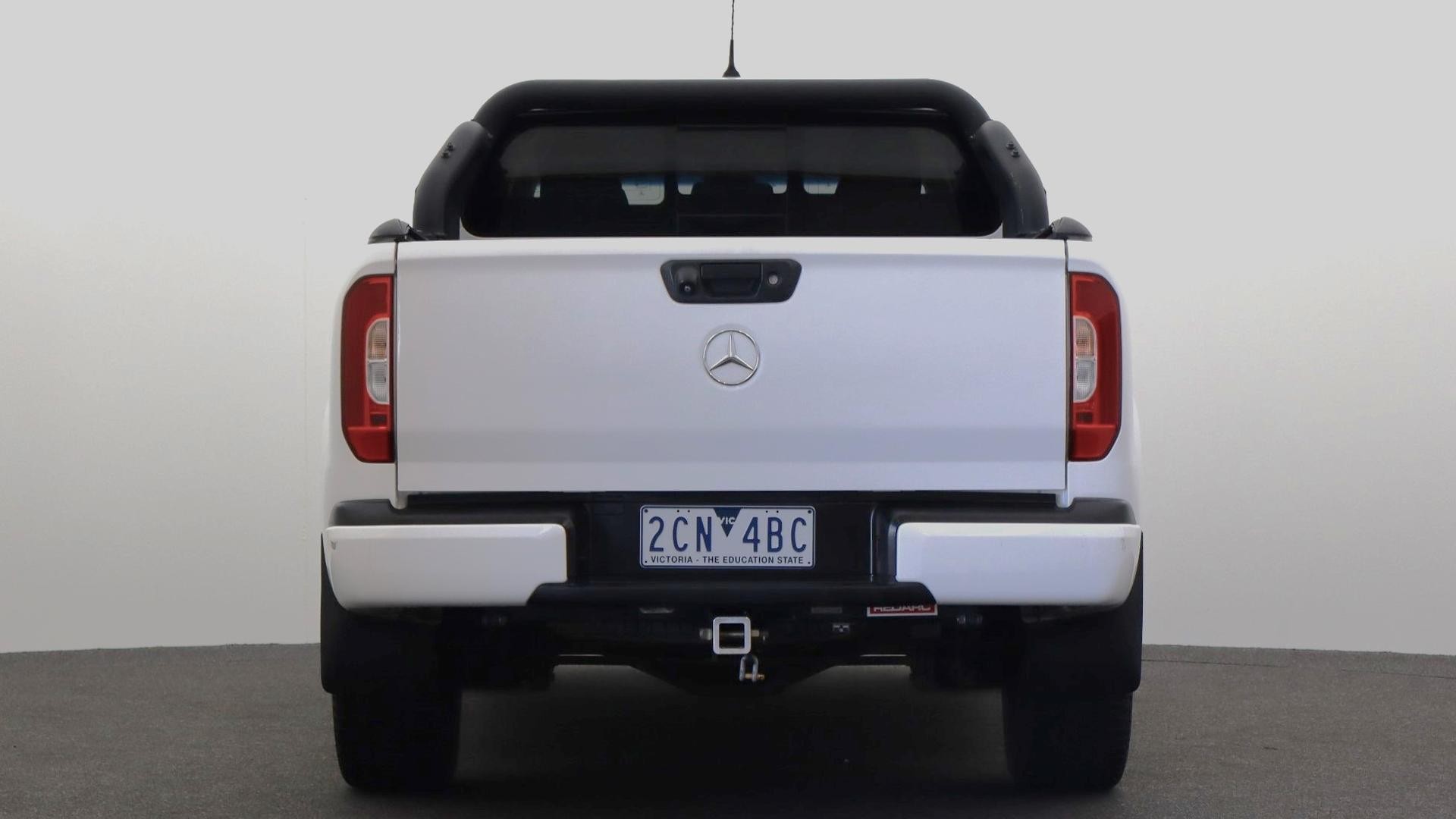 Mercedes Benz X-class image 3