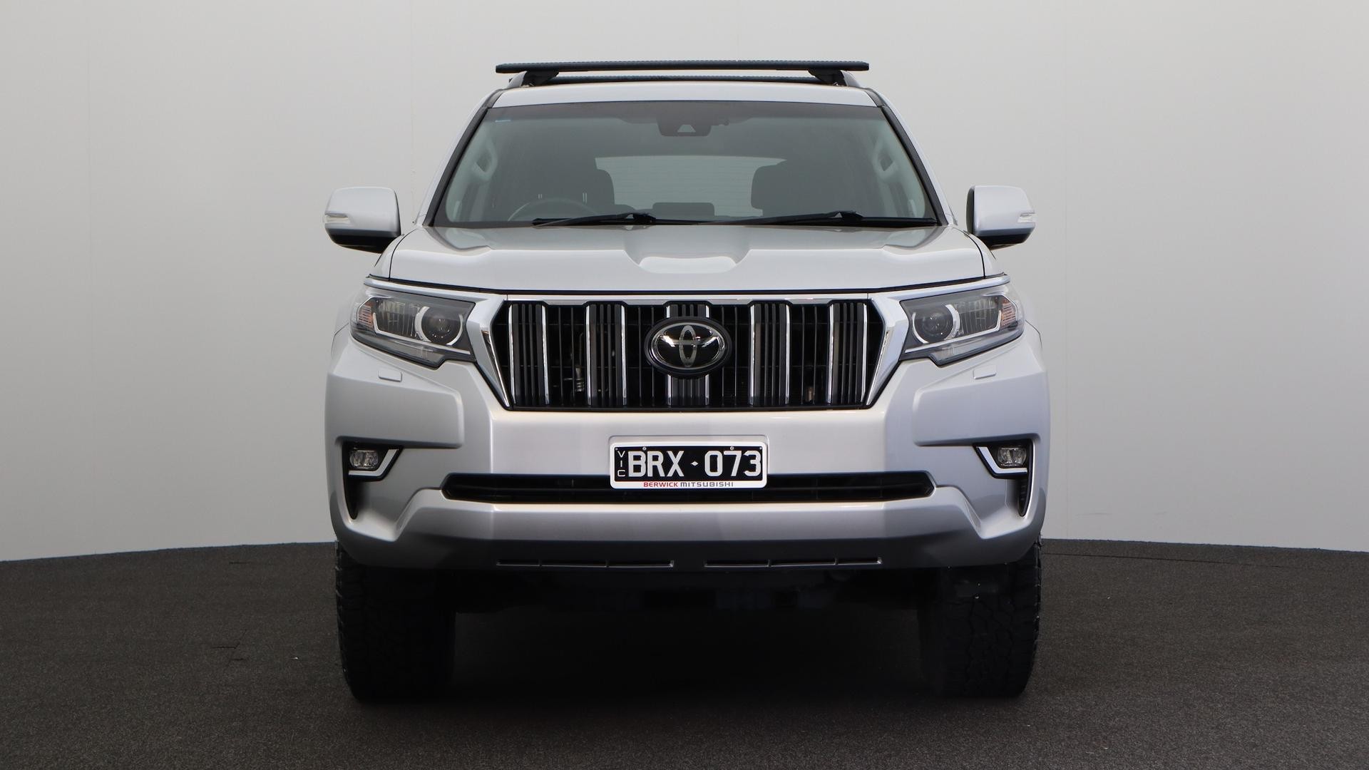 Toyota Landcruiser Prado image 2