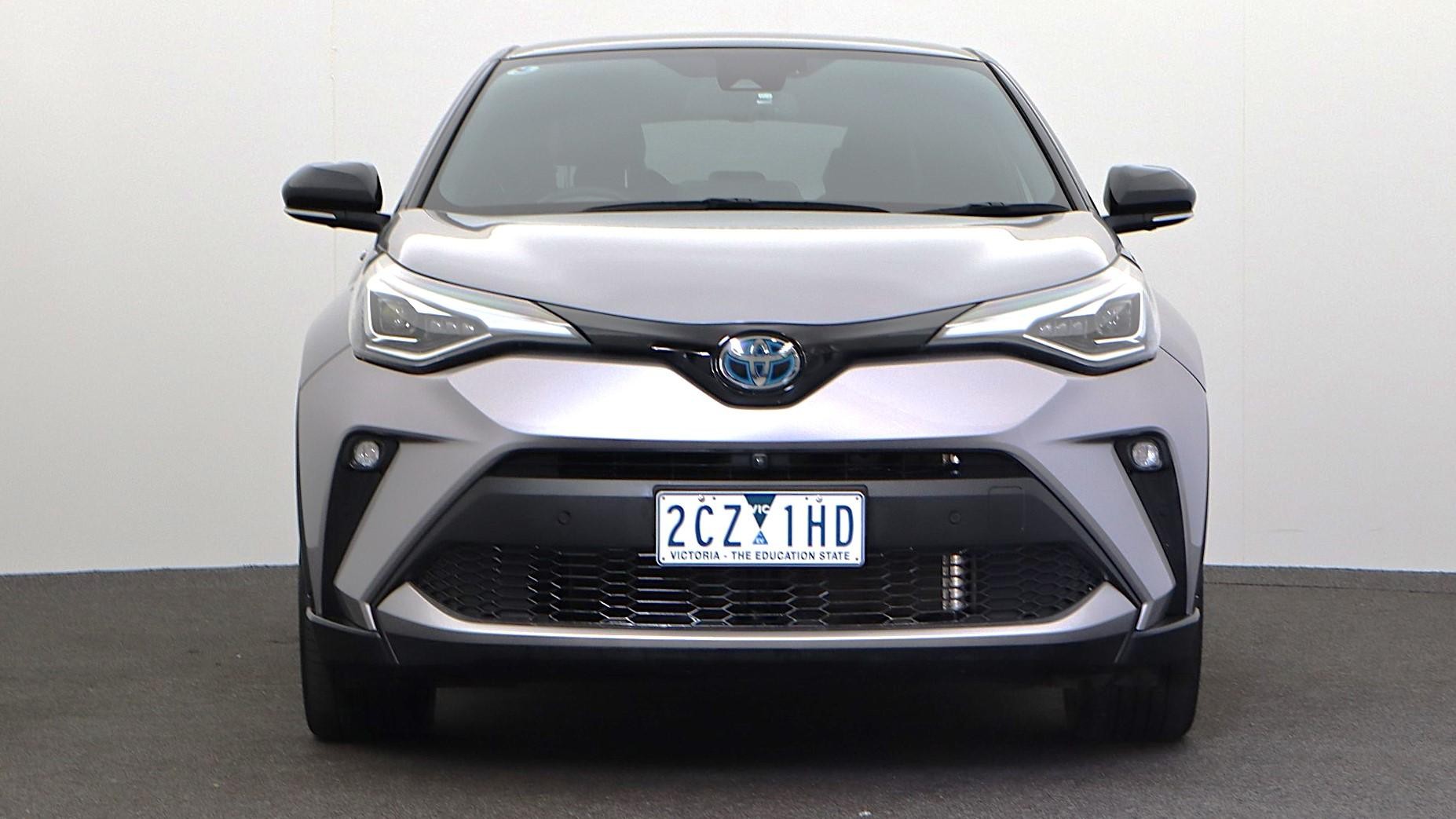 Toyota C-hr image 2