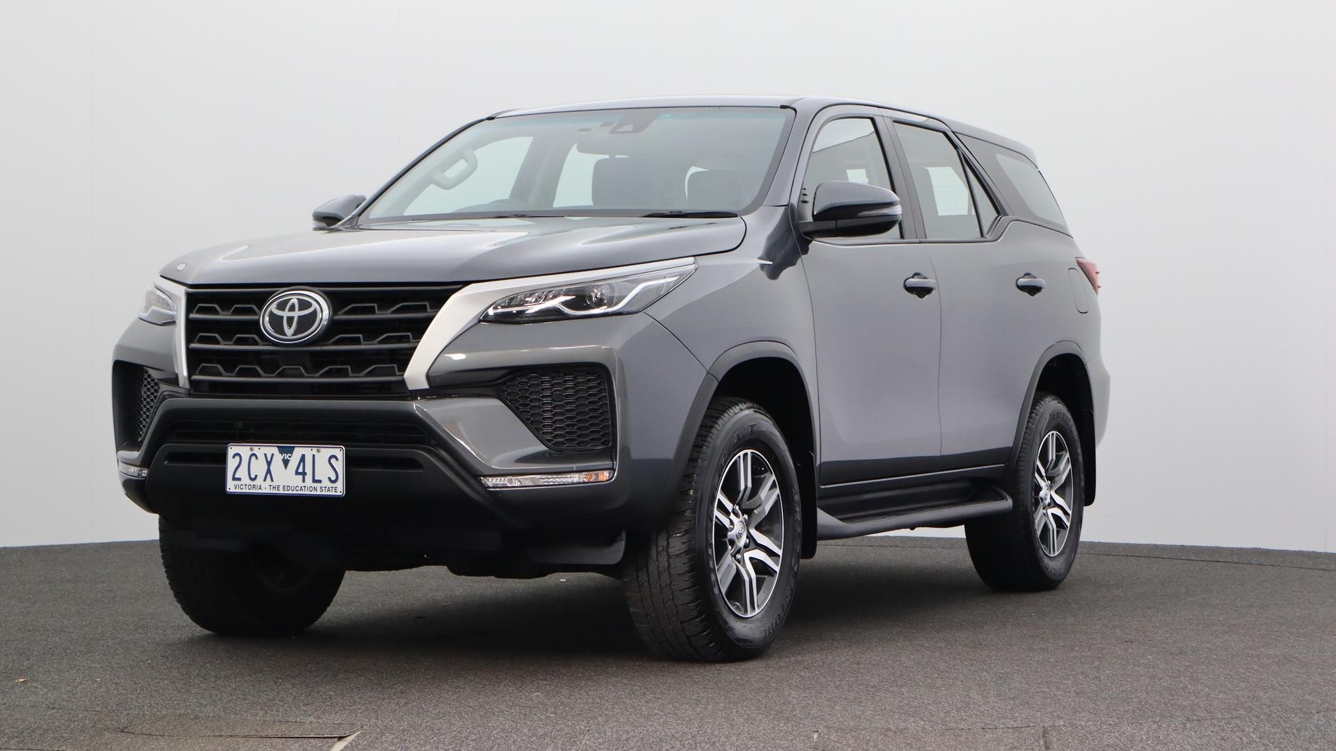 Toyota Fortuner image 1