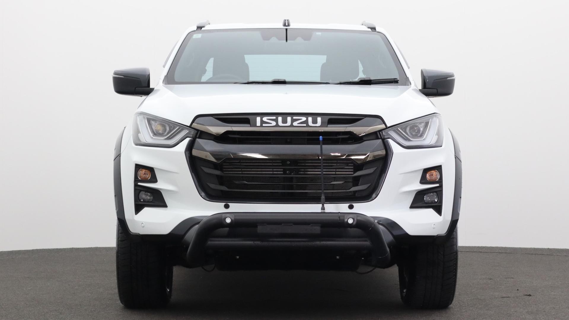 Isuzu D-max image 2