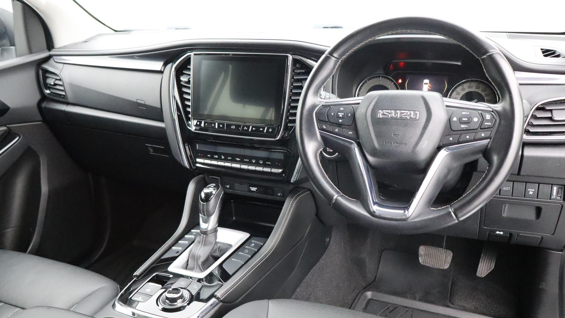 Isuzu Mu-x image 4