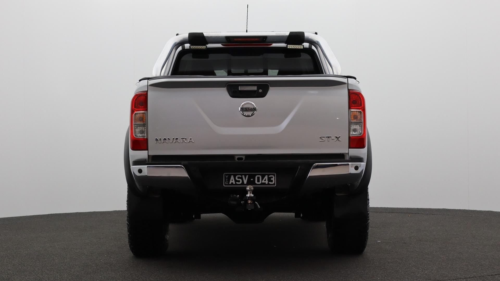 Nissan Navara image 3