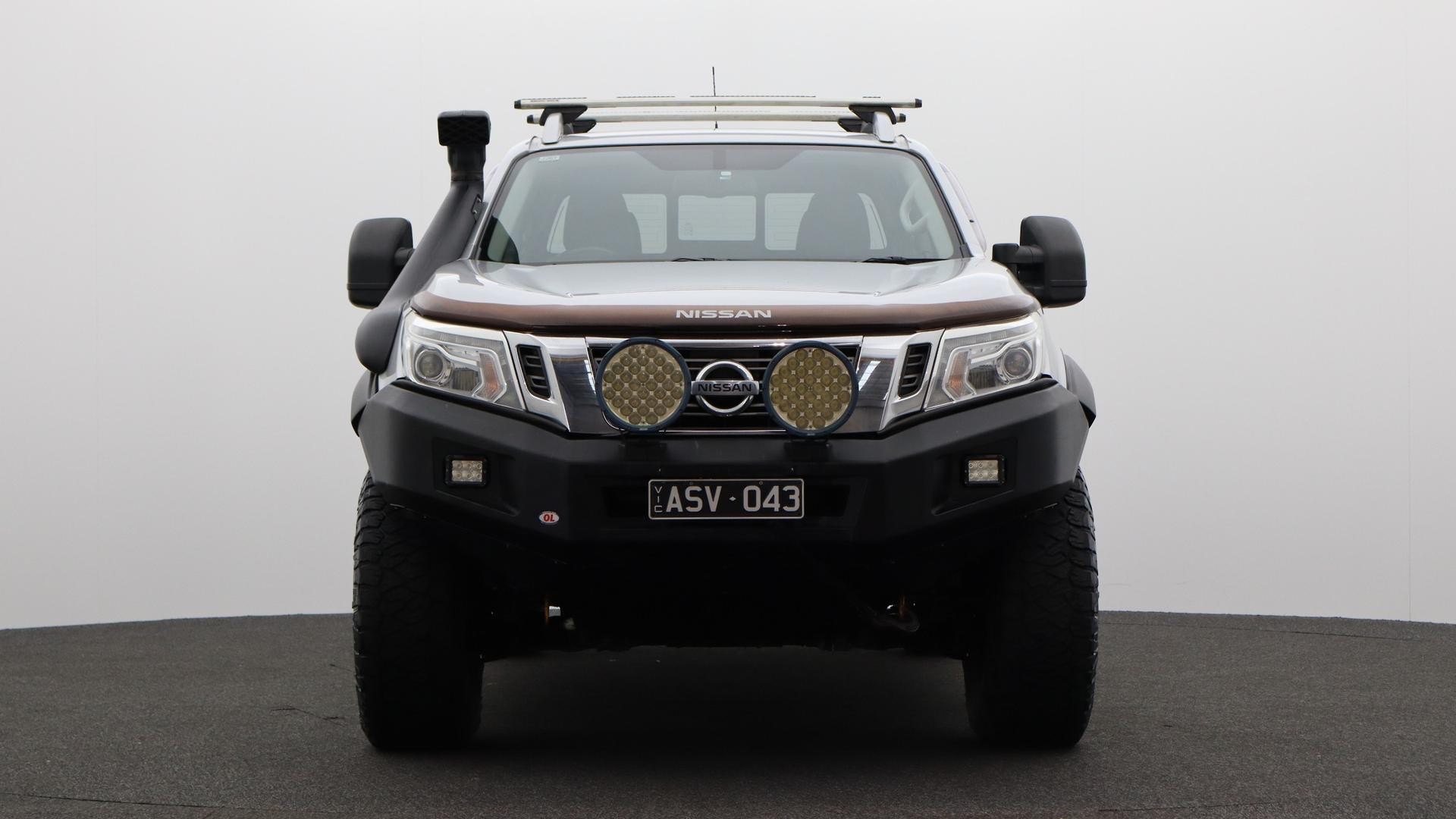 Nissan Navara image 2