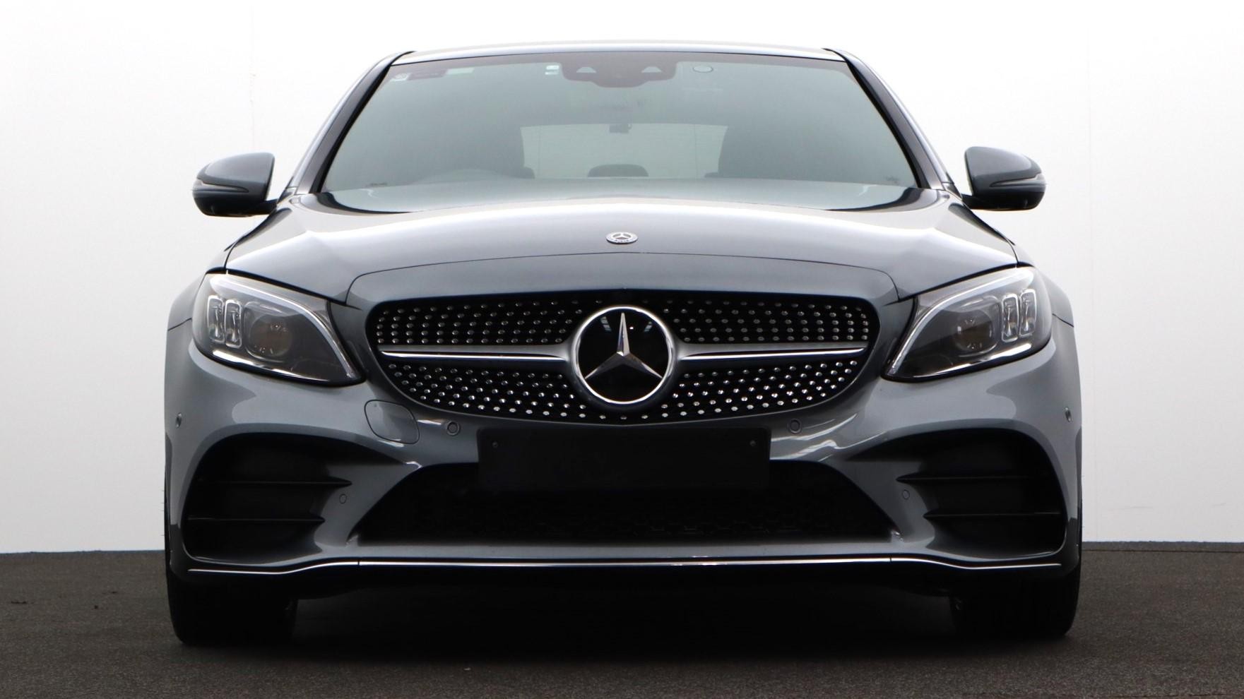 Mercedes Benz C-class image 2