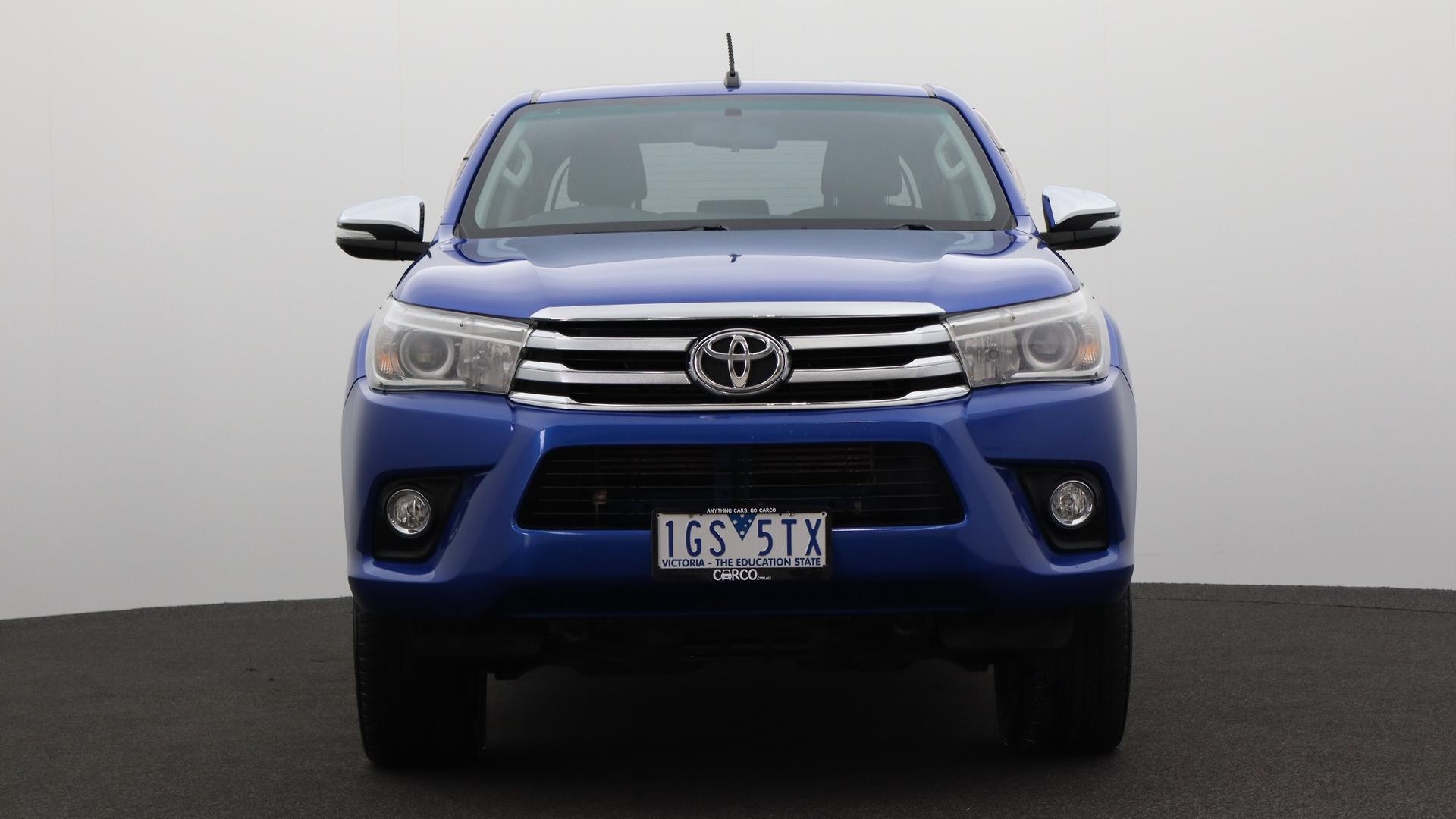 Toyota Hilux image 2