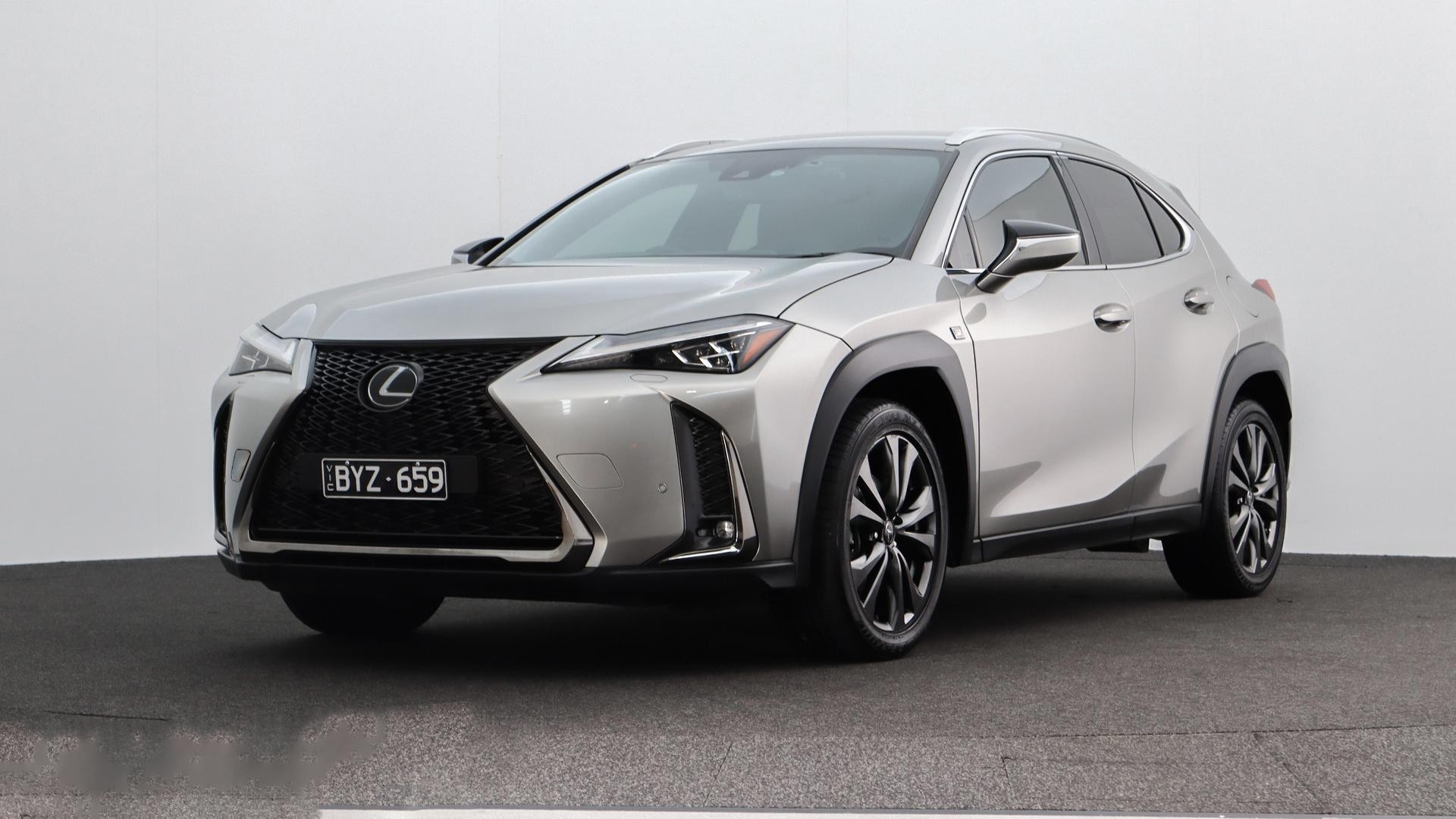 Lexus Ux image 1