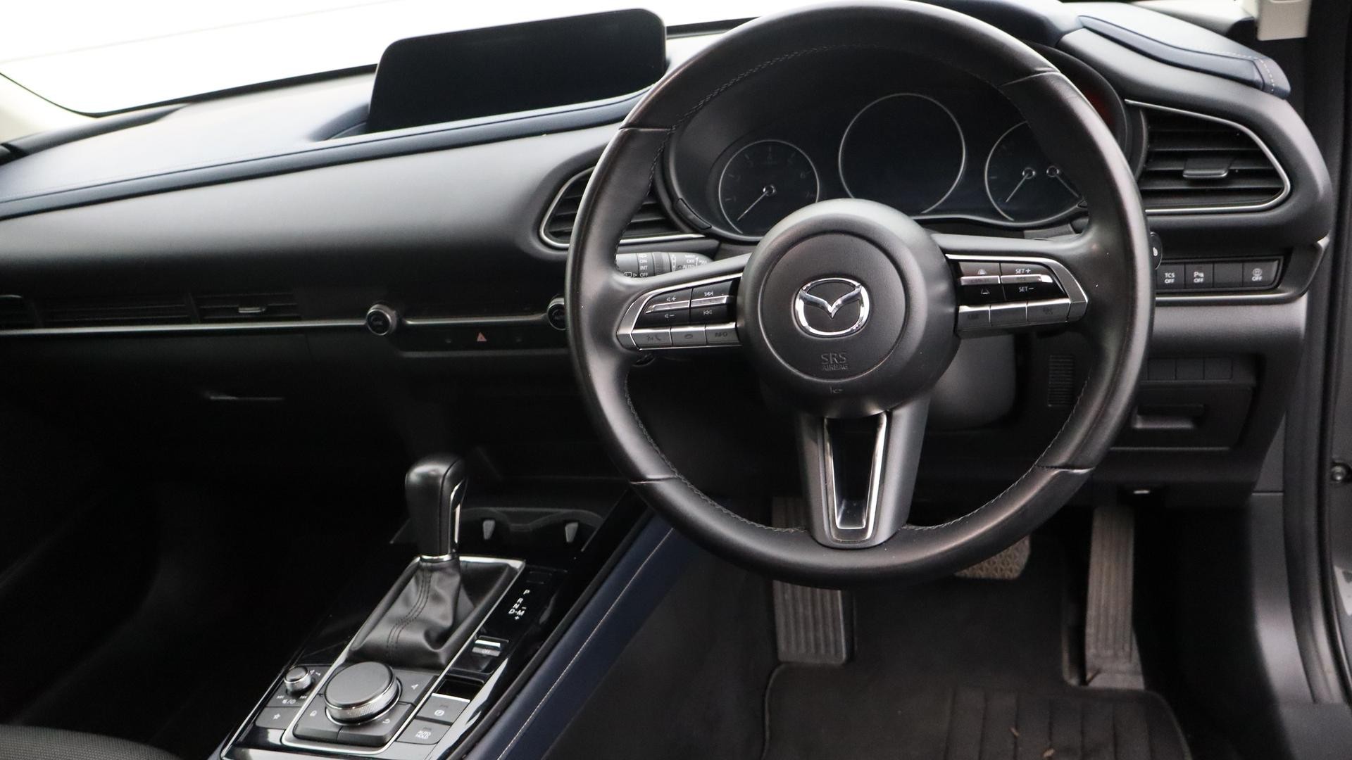 Mazda Cx-30 image 4