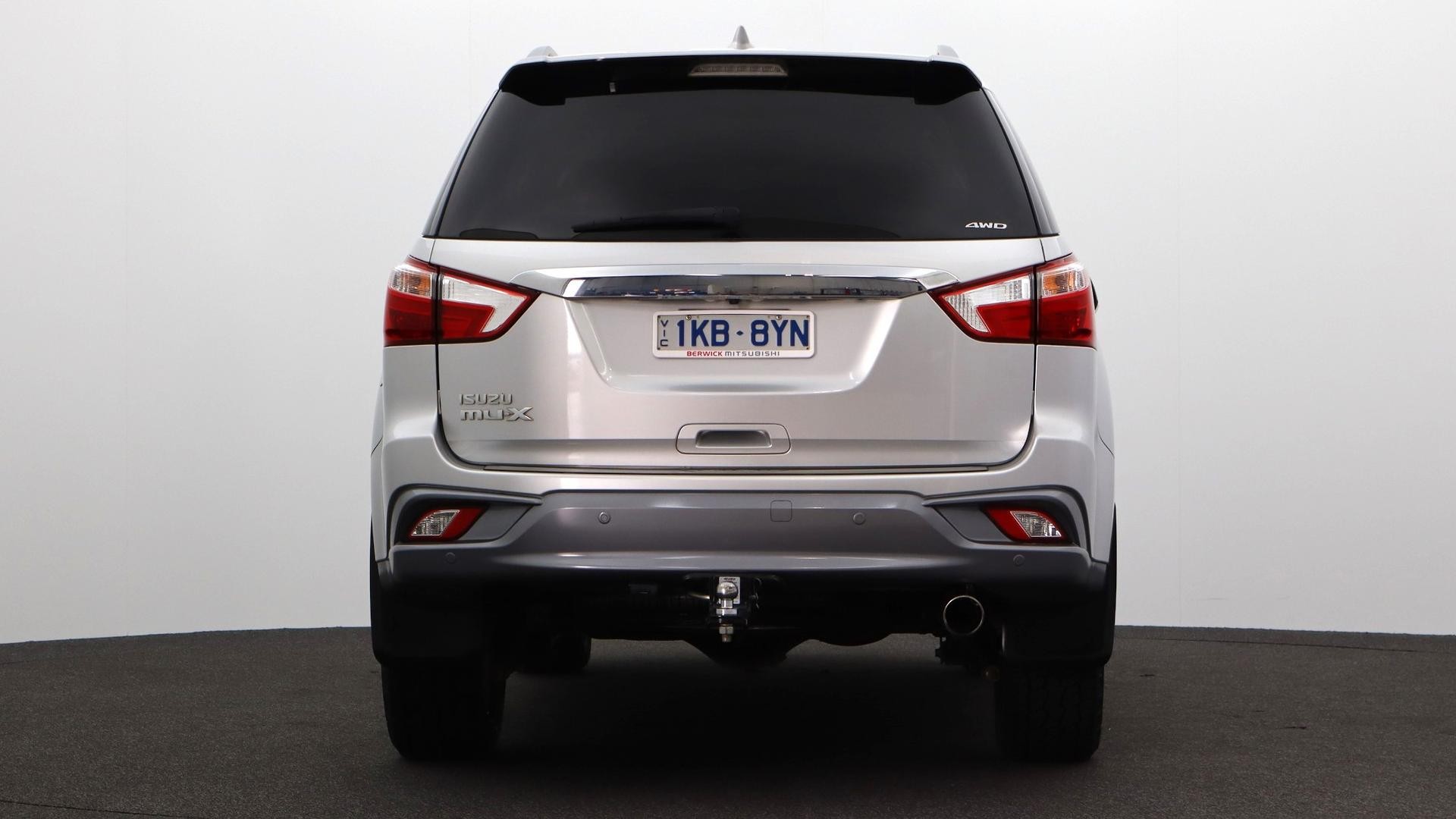 Isuzu Mu-x image 3