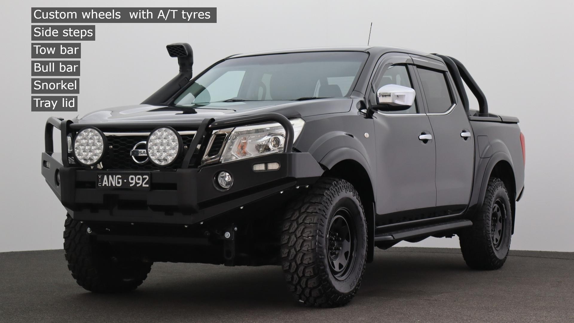 Nissan Navara image 1
