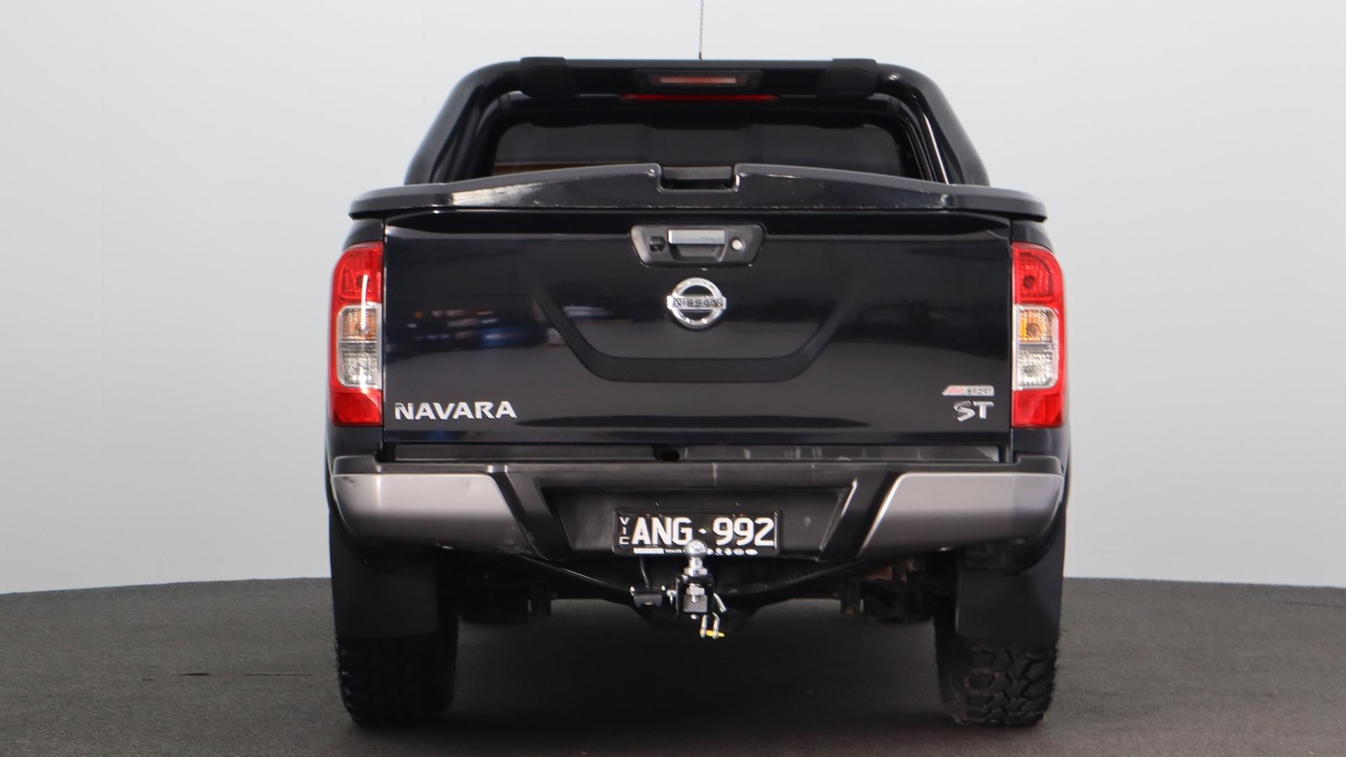 Nissan Navara image 3