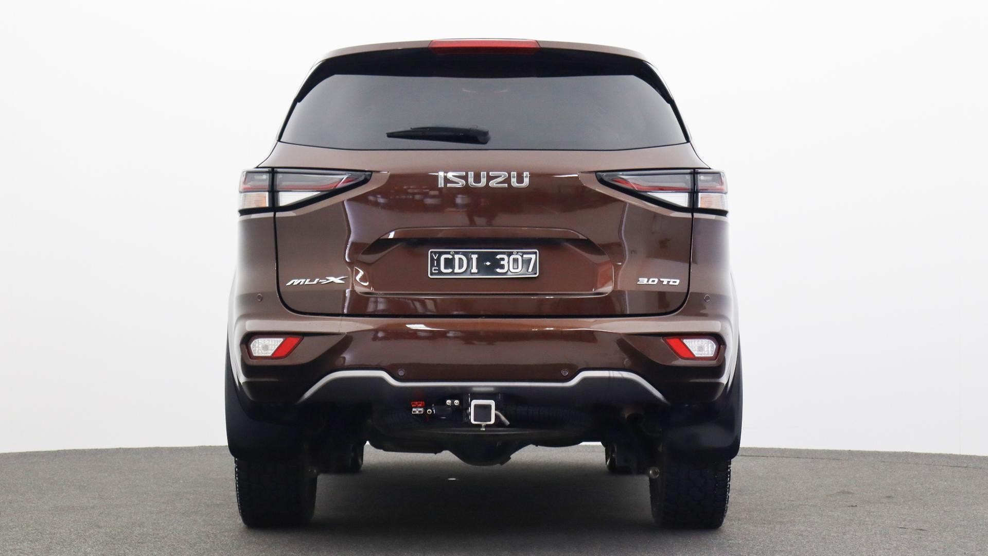 Isuzu Mu-x image 3