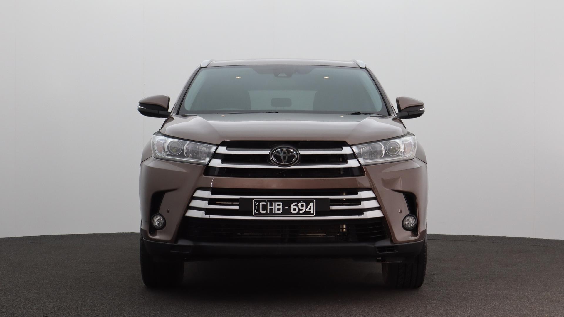 Toyota Kluger image 2