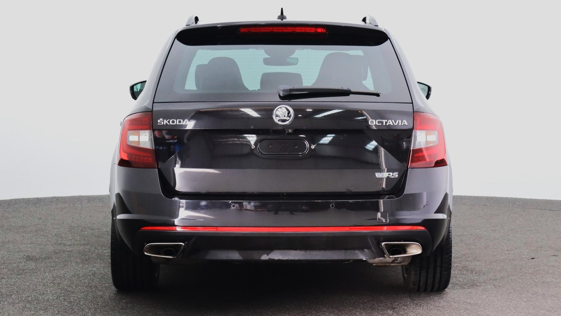 Skoda Octavia image 3