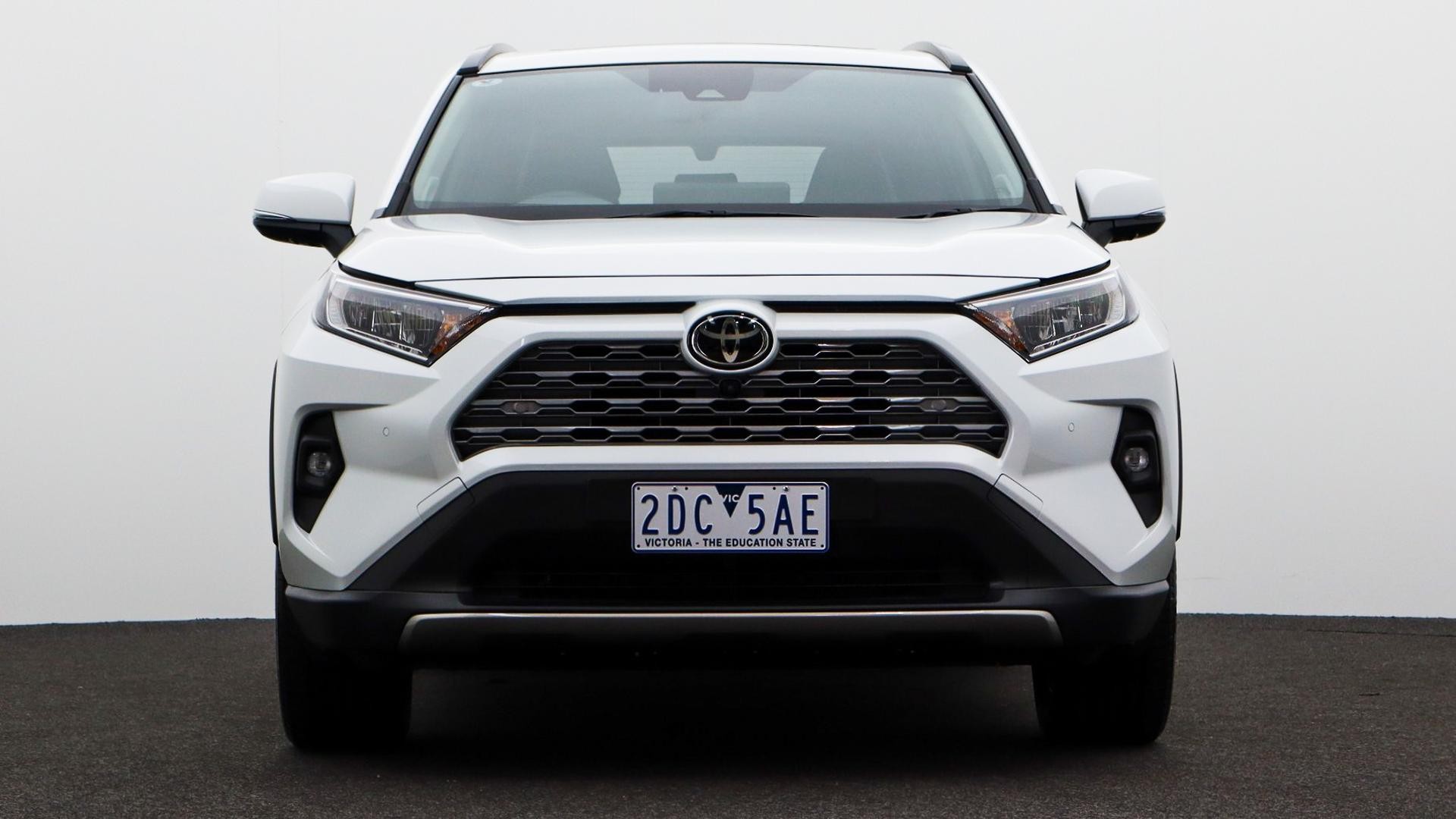 Toyota Rav4 image 2