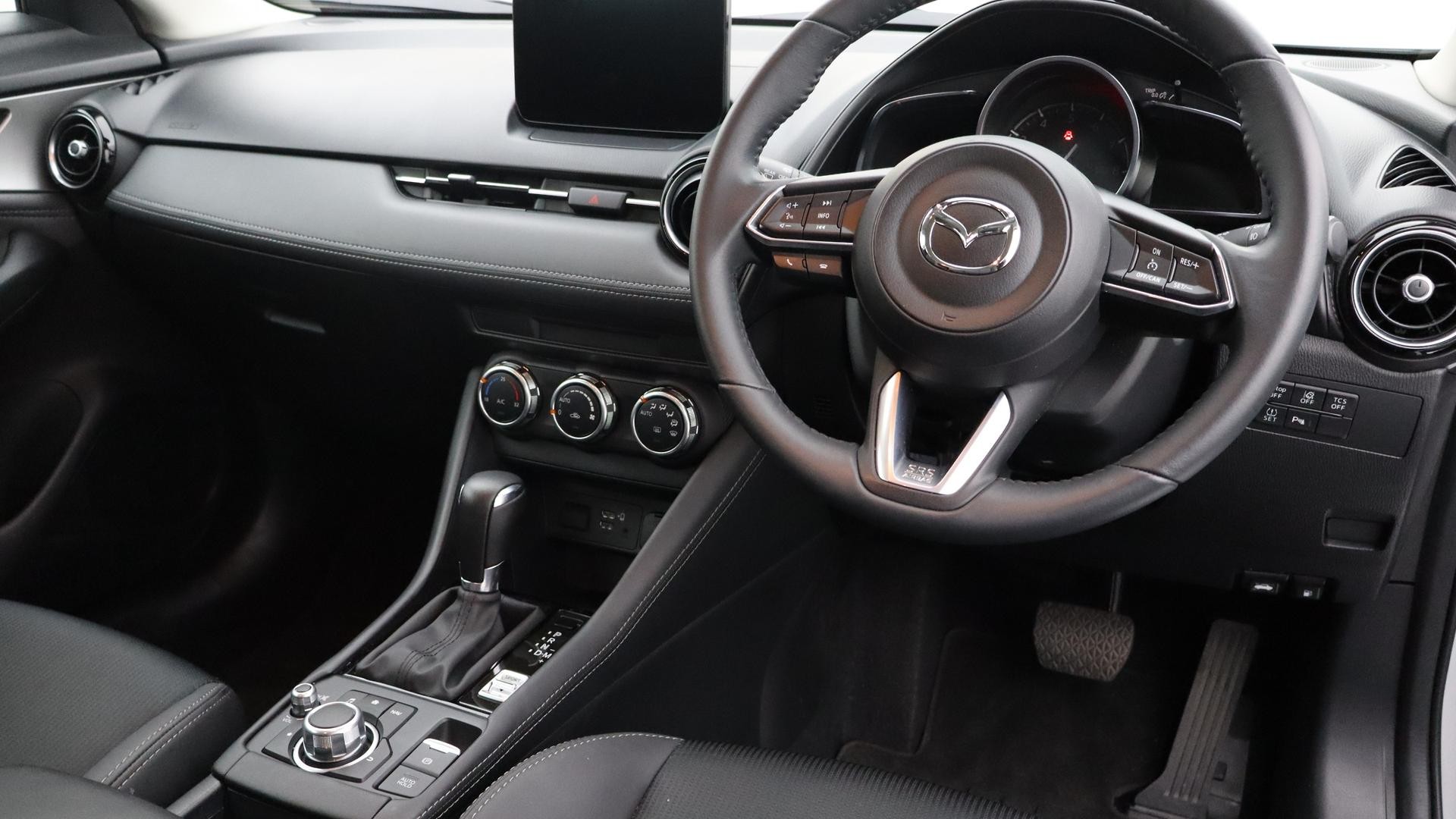 Mazda Cx-3 image 4