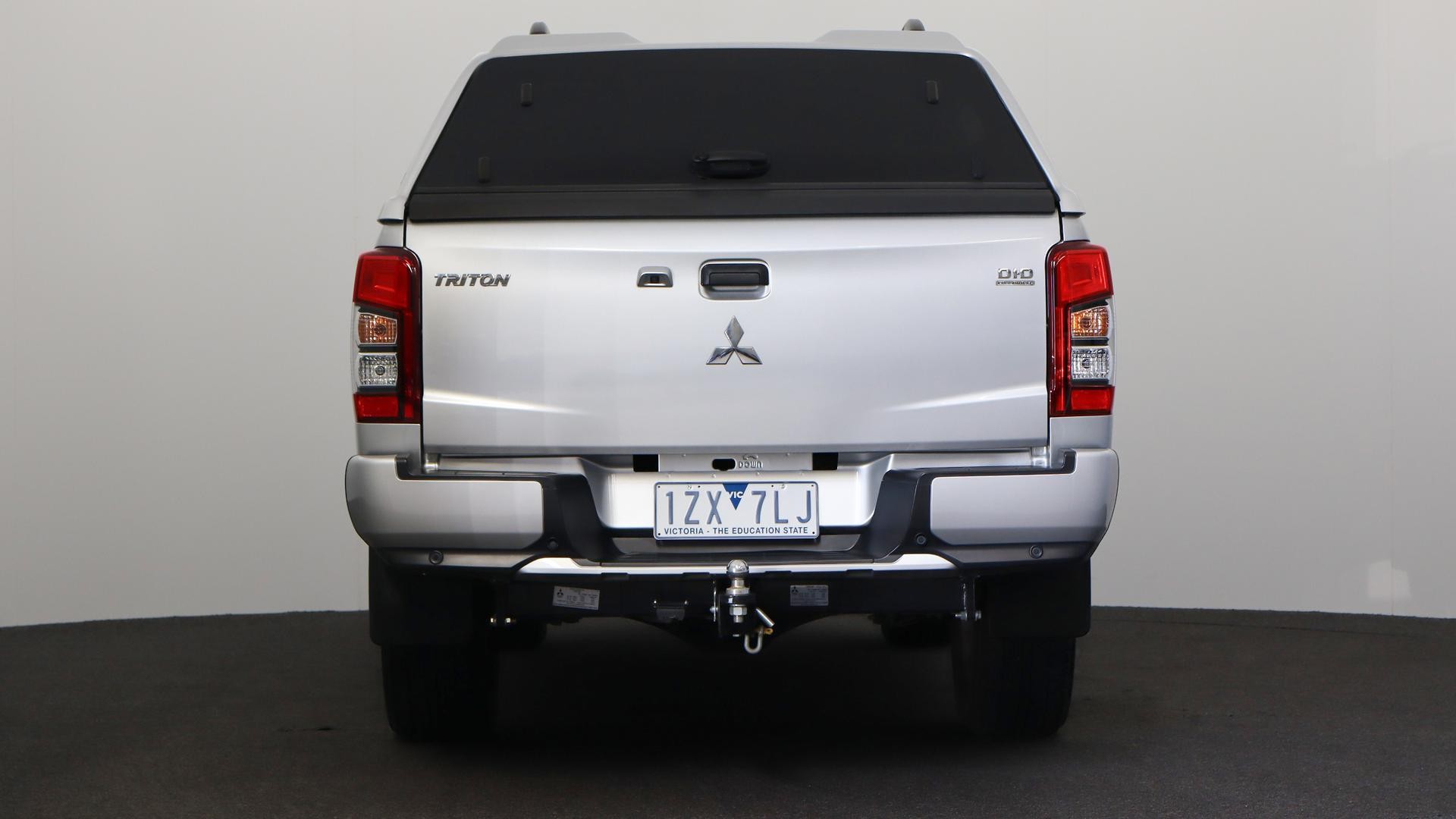 Mitsubishi Triton image 3