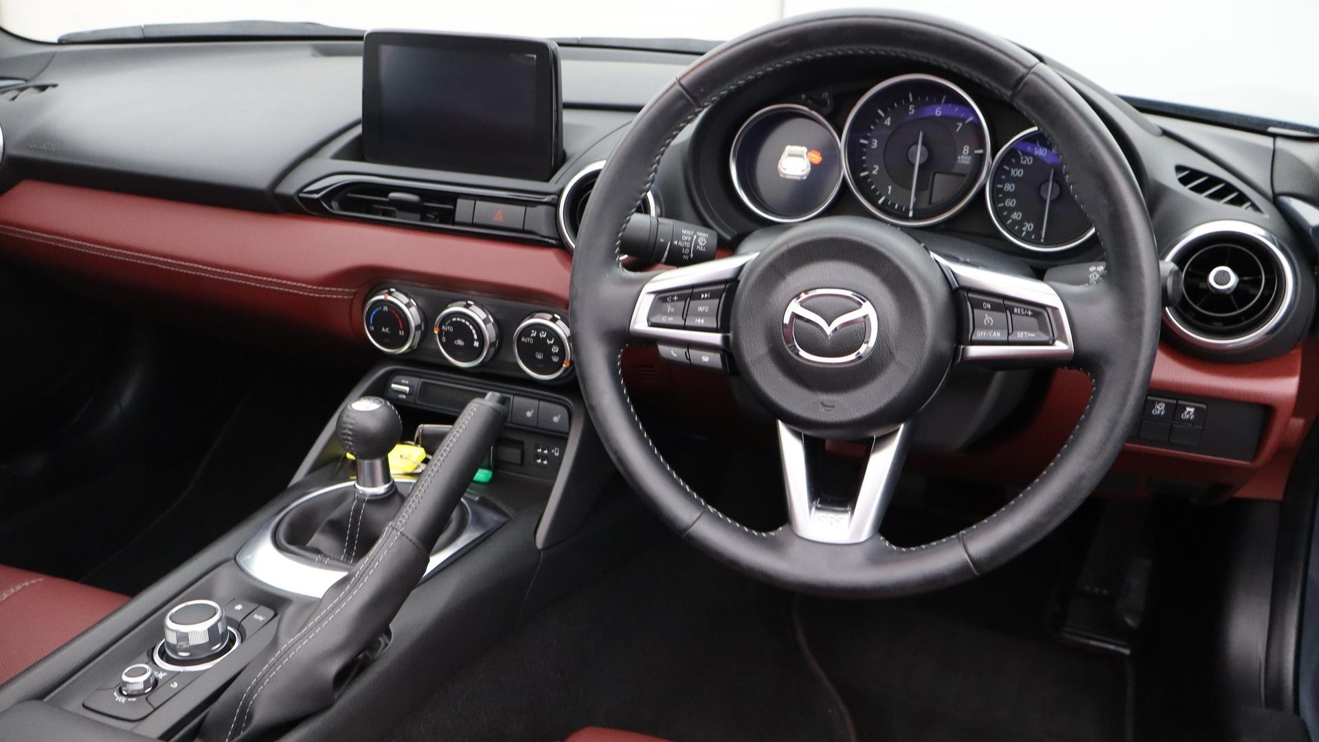 Mazda Mx-5 image 4