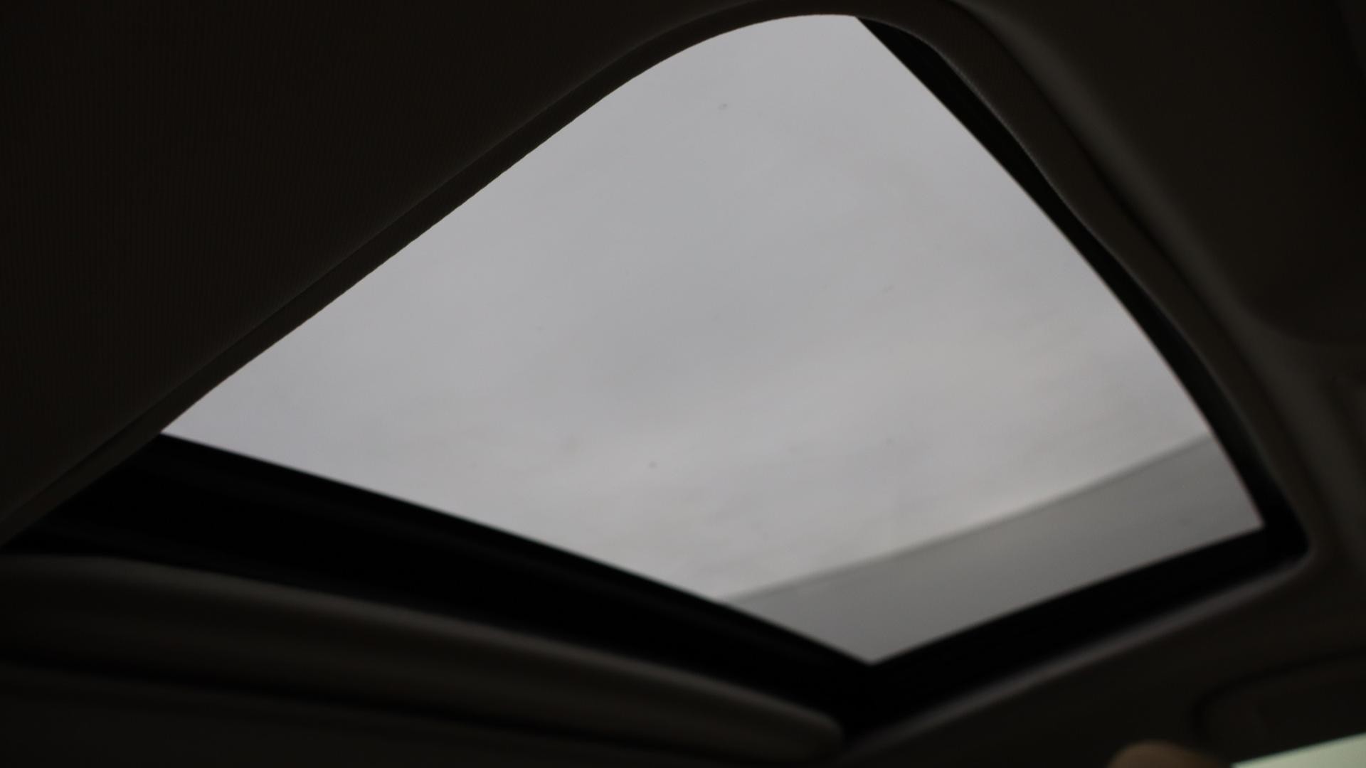 Toyota Rav4 image 4