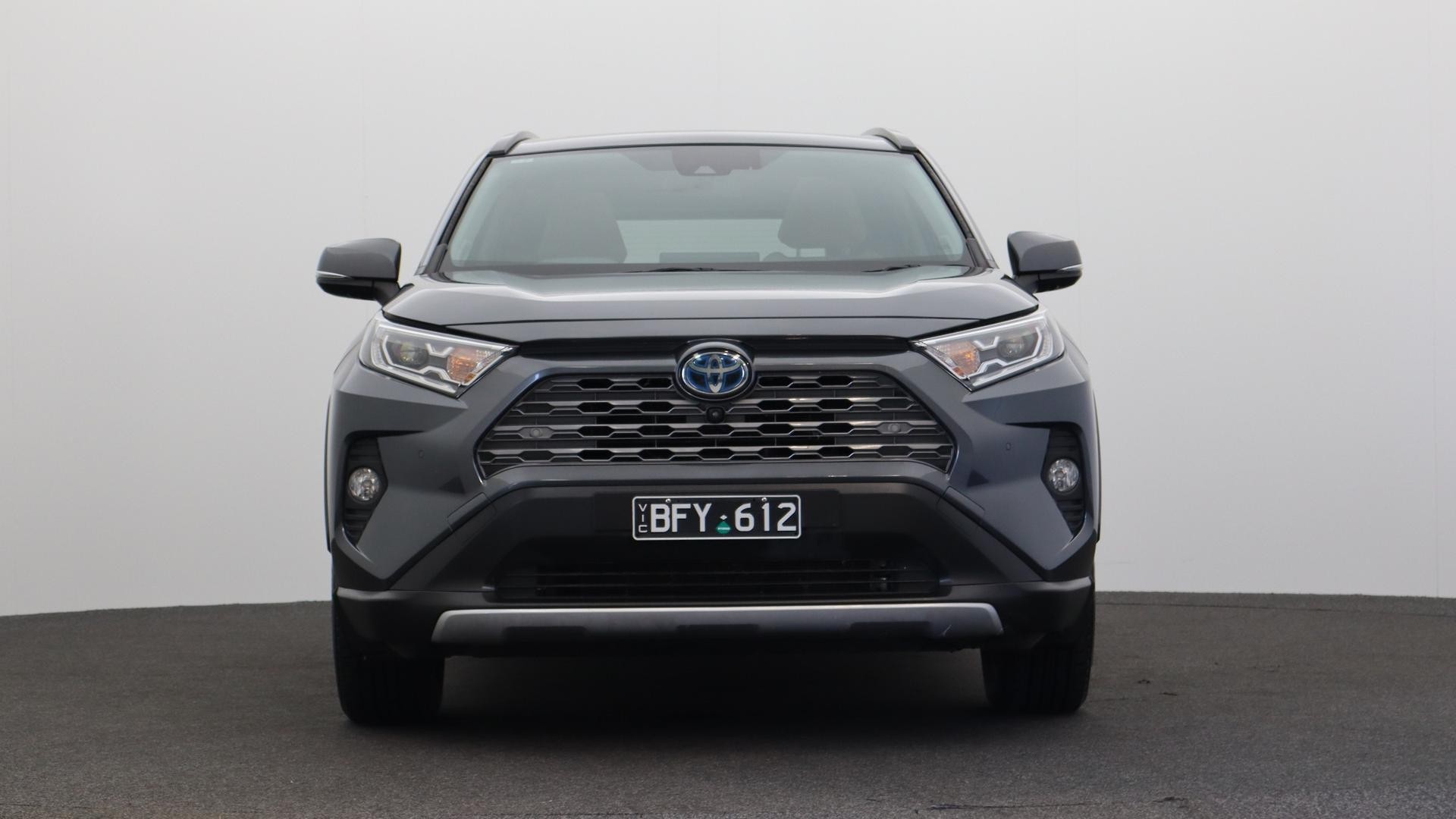 Toyota Rav4 image 2