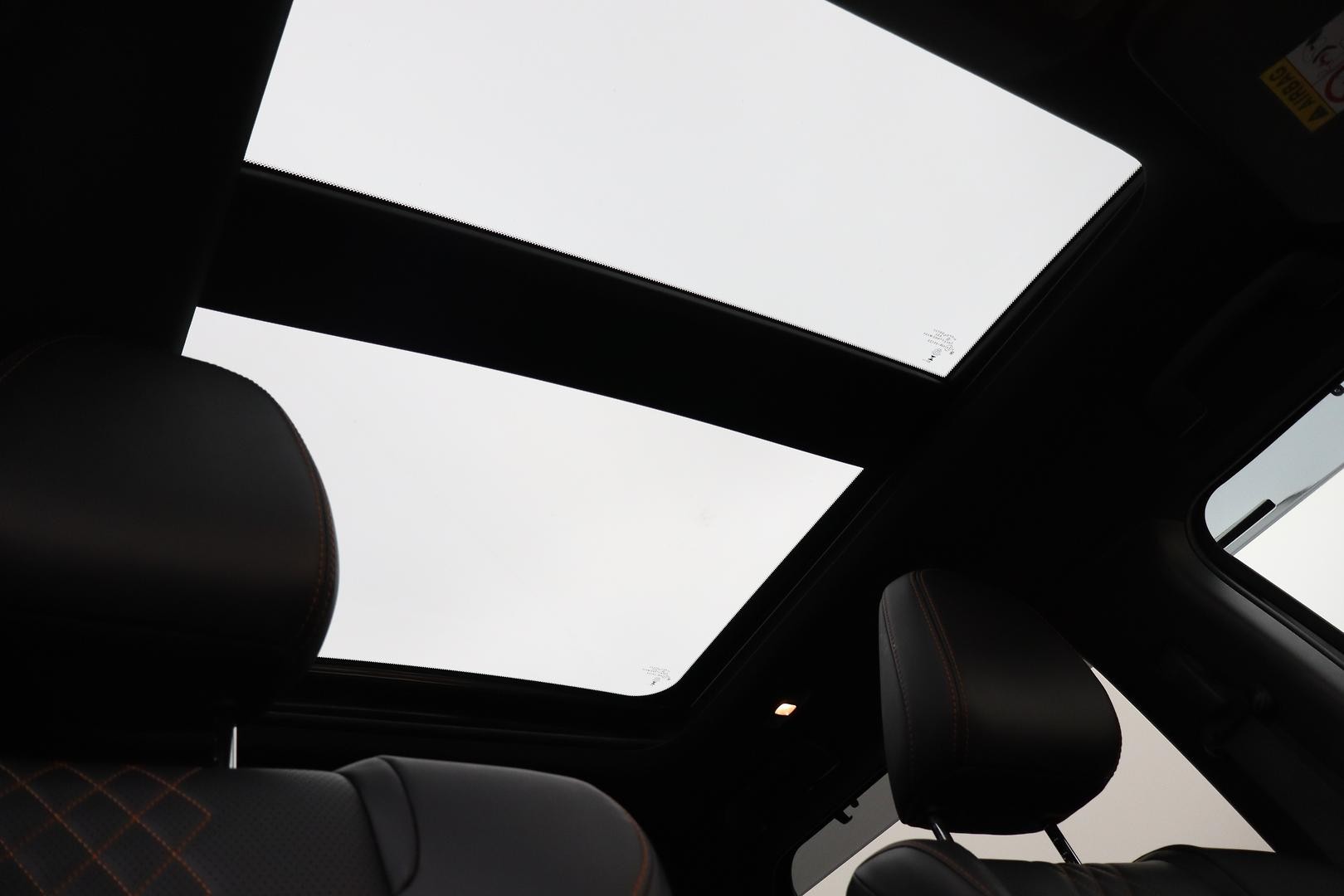Mitsubishi Outlander image 4