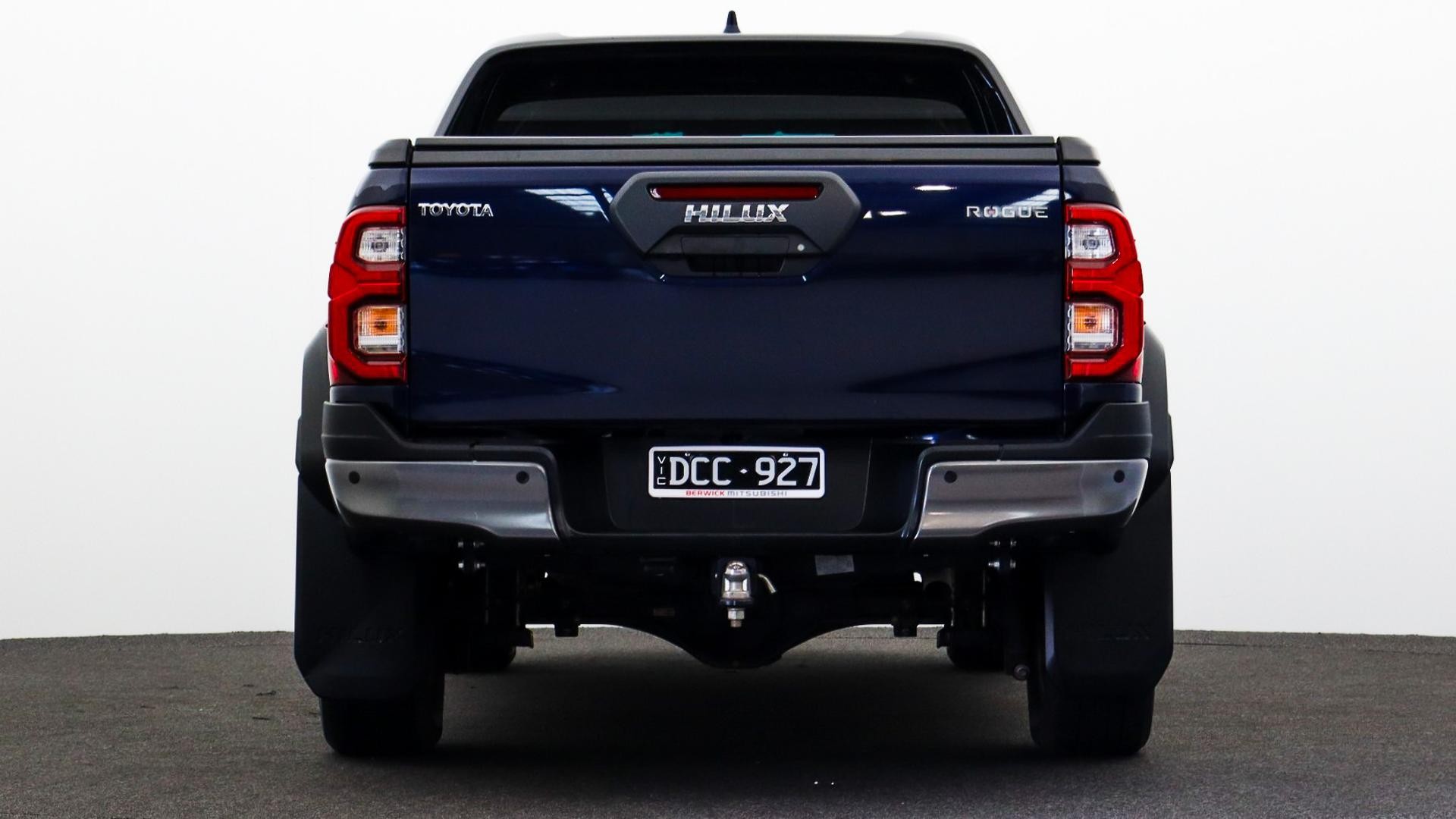Toyota Hilux image 3