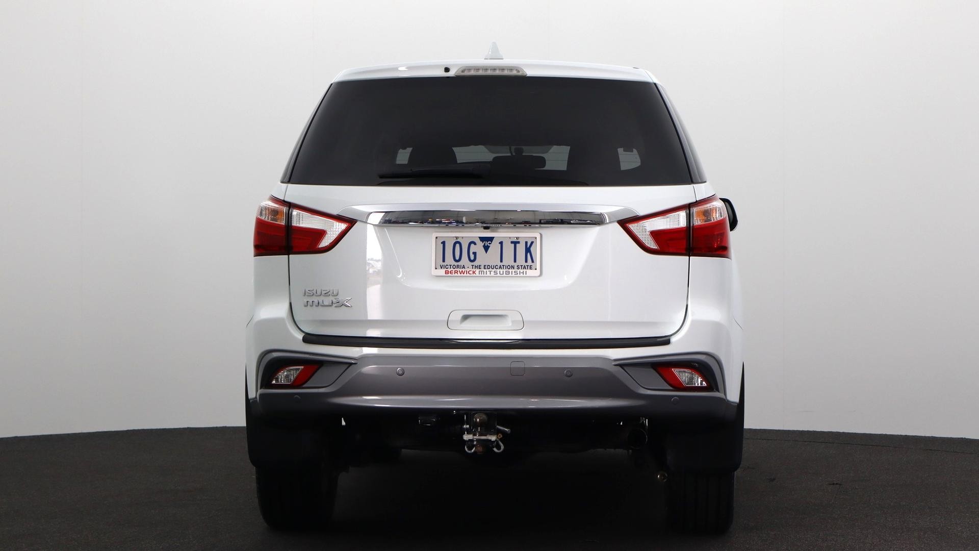 Isuzu Mu-x image 3