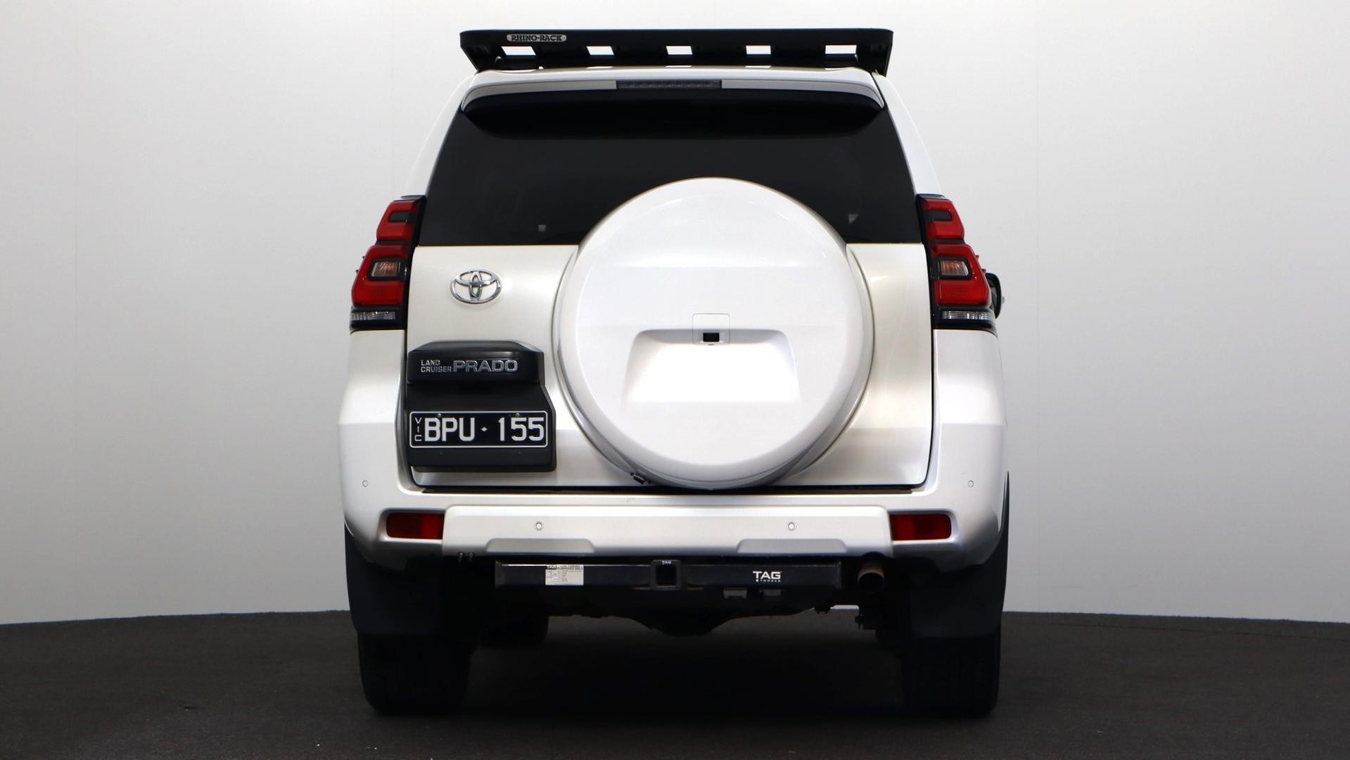Toyota Landcruiser Prado image 3