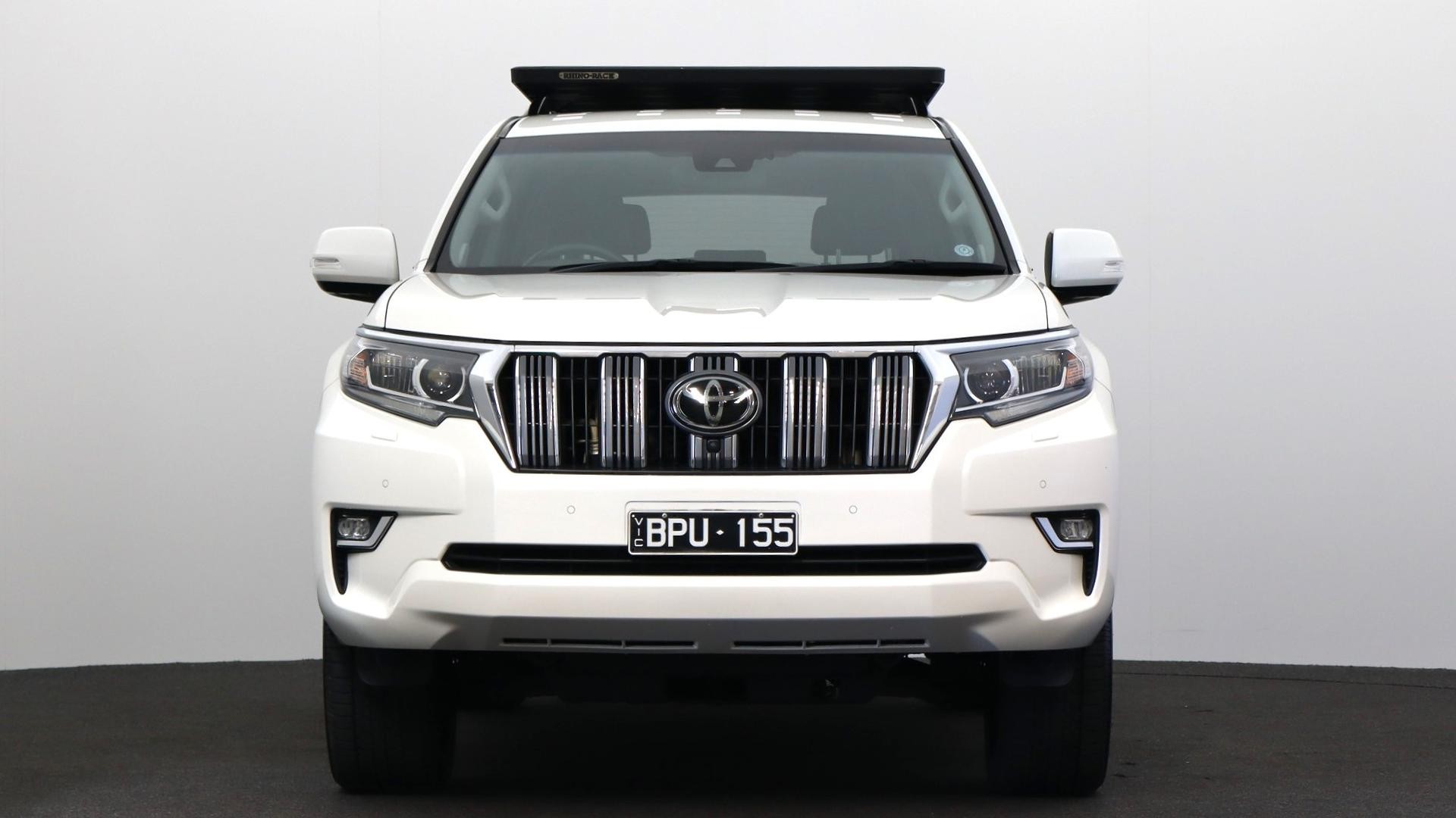 Toyota Landcruiser Prado image 2