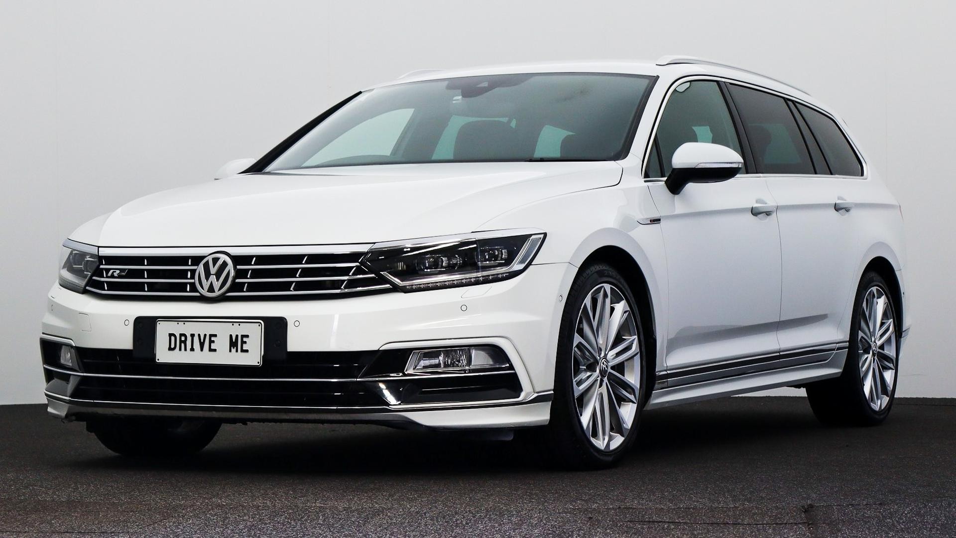 Volkswagen Passat image 1