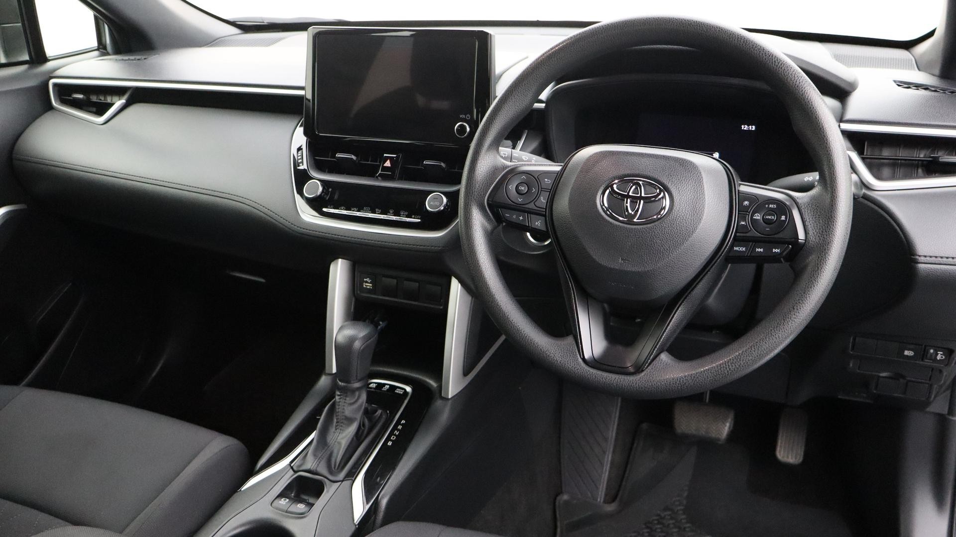 Toyota Corolla Cross image 4
