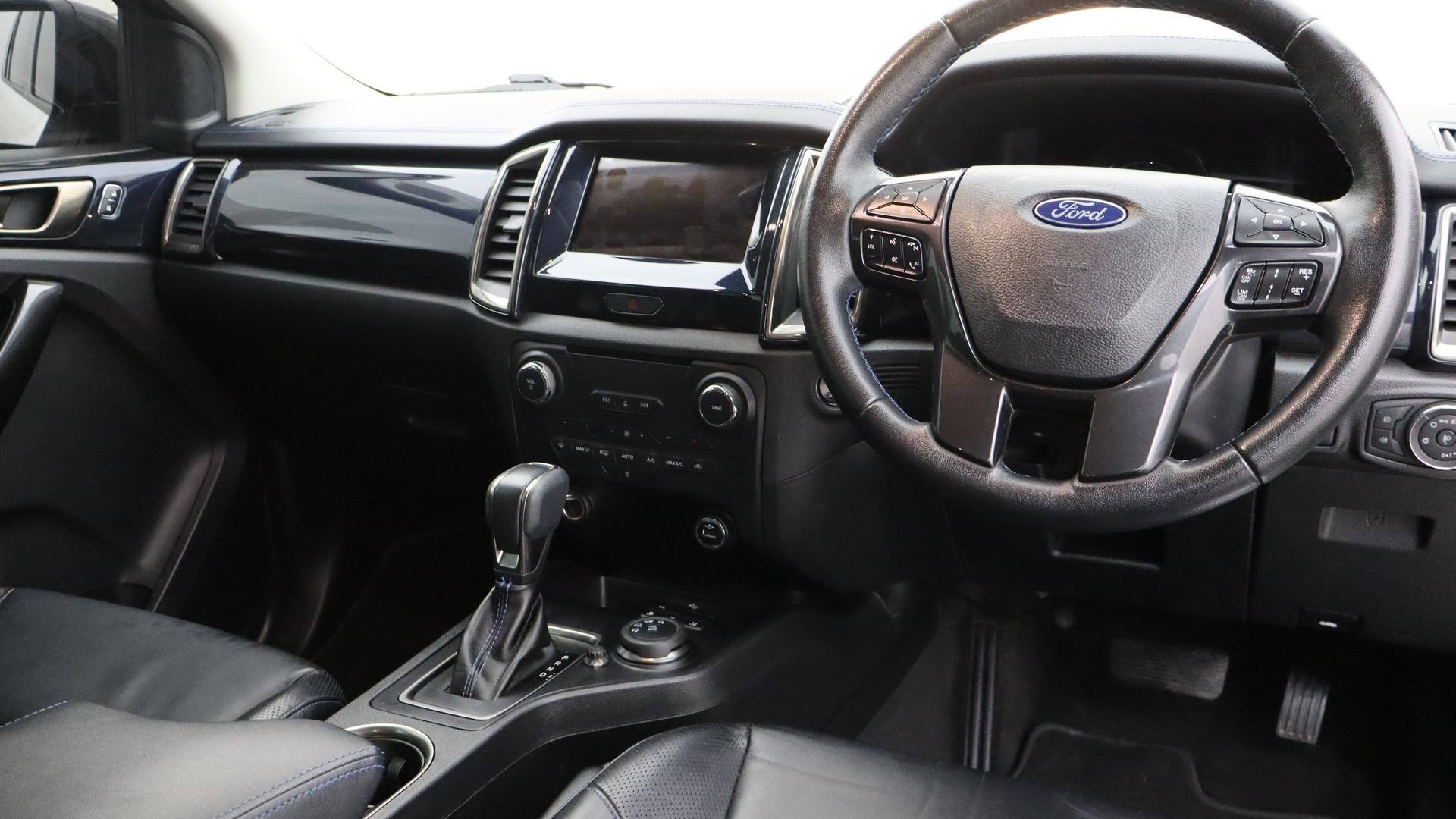 Ford Everest image 4