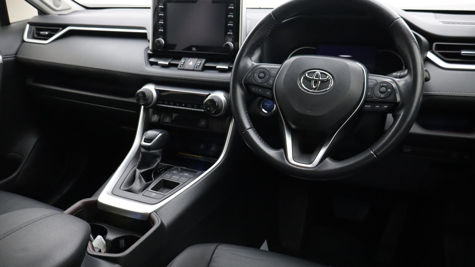 Toyota Rav4 image 4