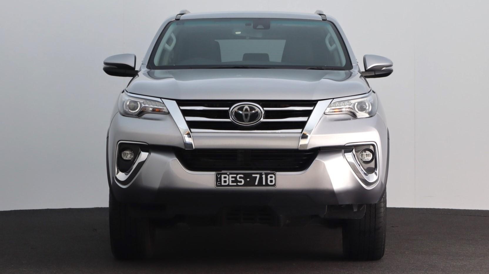 Toyota Fortuner image 2