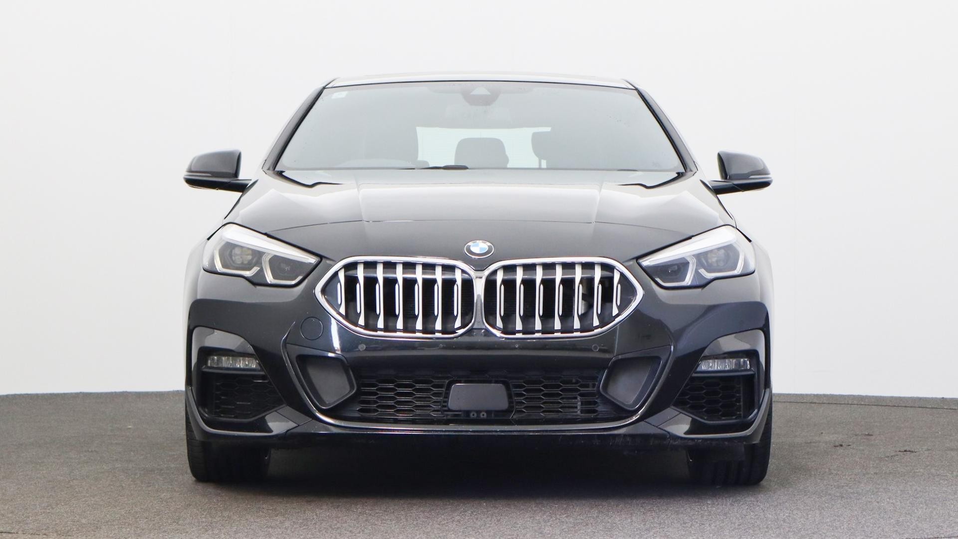BMW 2 Series image 2